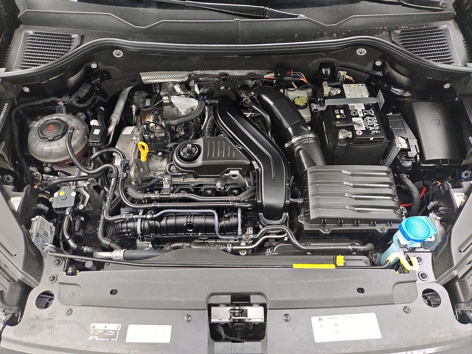 2025 Volkswagen Taos S - Photo 22