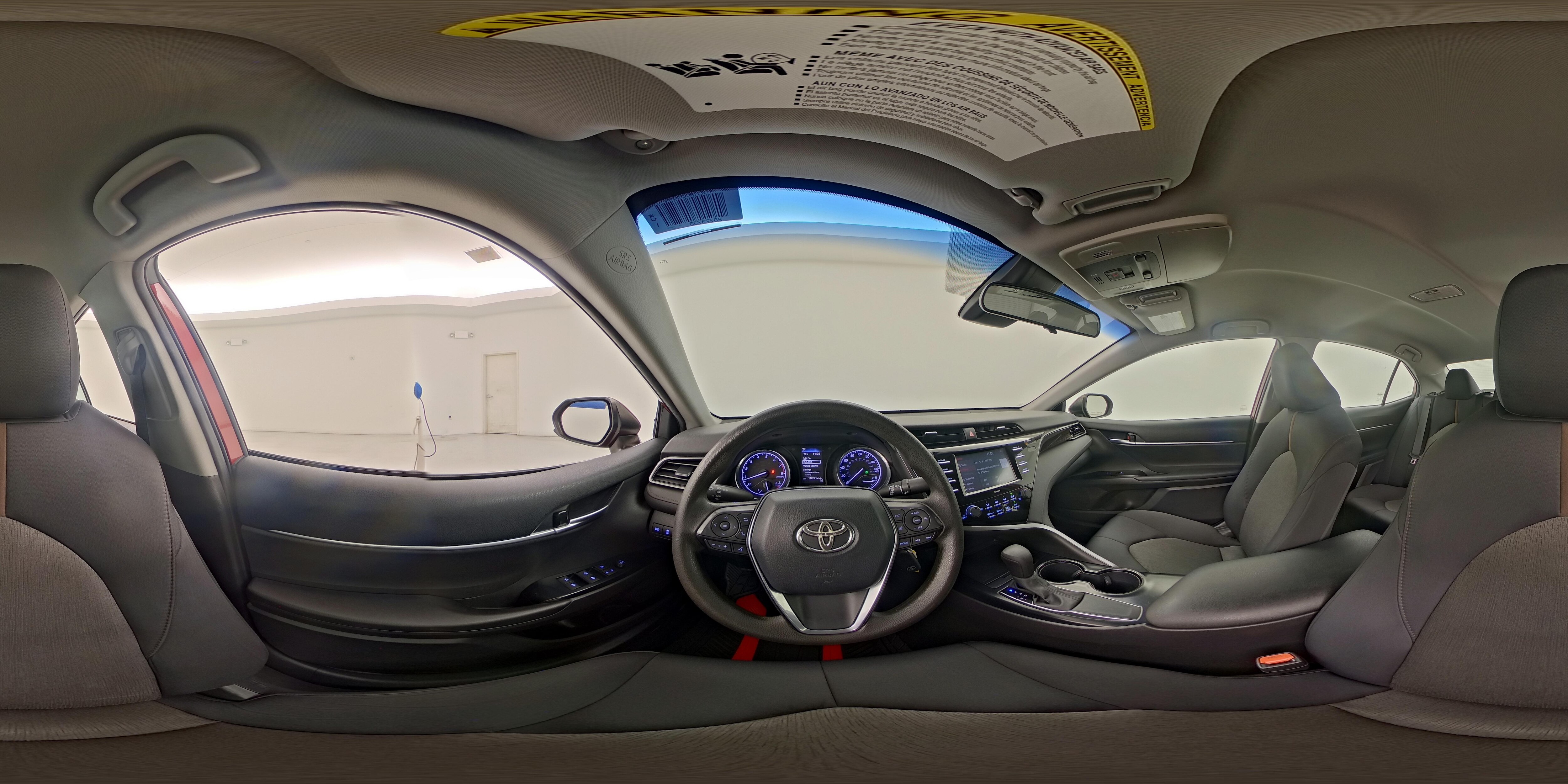 2020 Toyota Camry LE - Photo 25