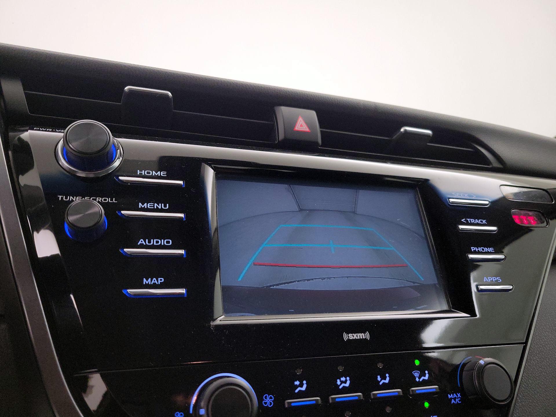 Thumbnail: 2020 Toyota Camry - 14