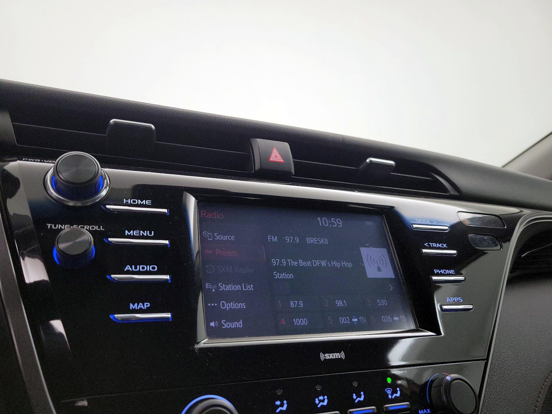 Thumbnail: 2020 Toyota Camry - 15