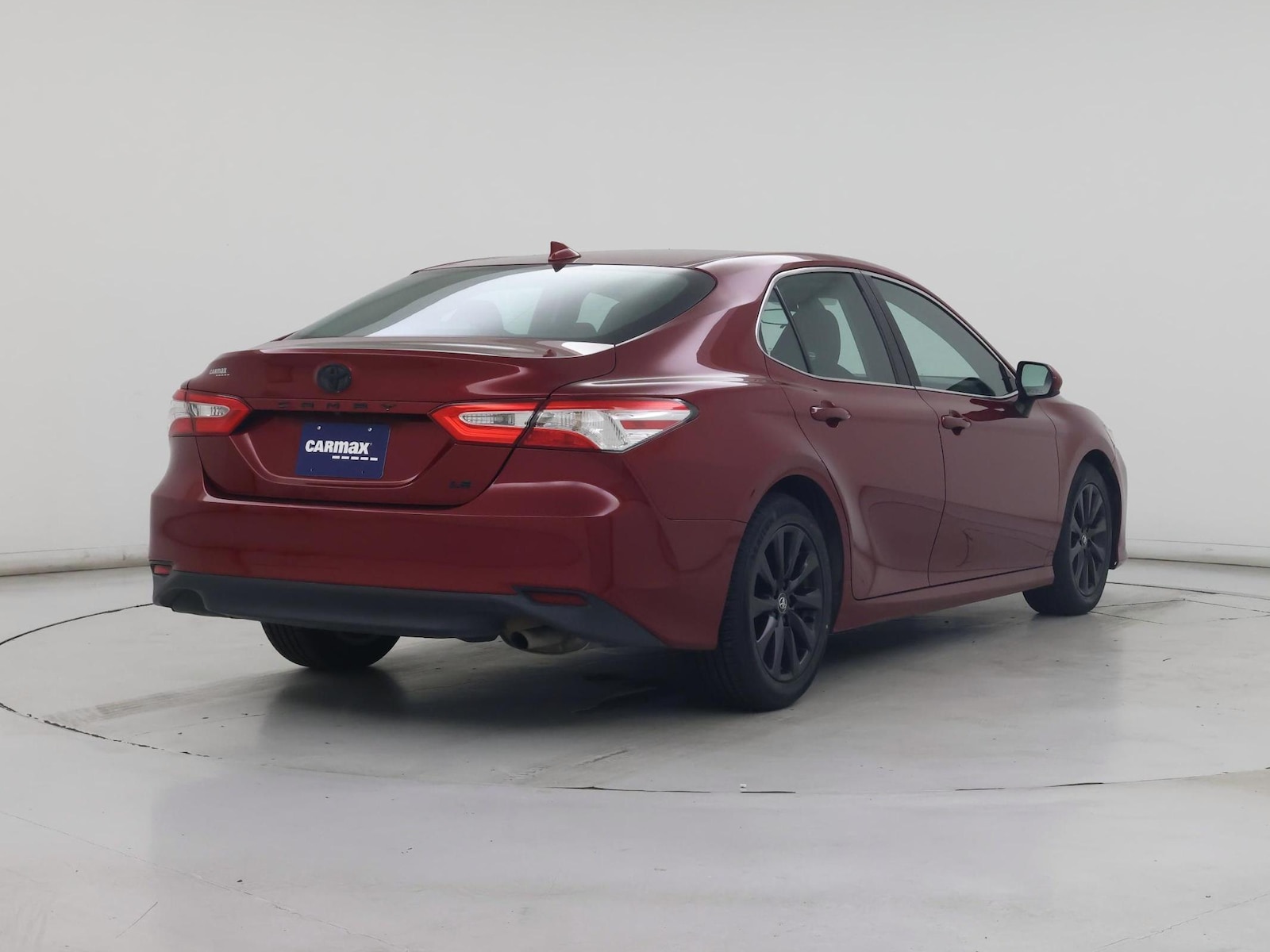 2020 Toyota Camry LE - Photo 9