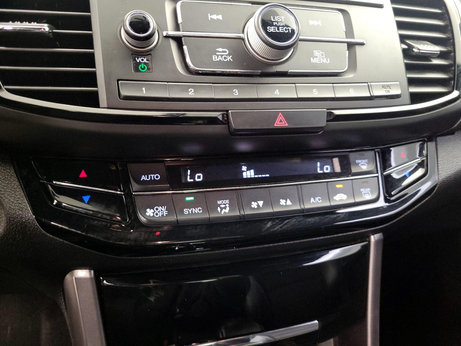 2017 Honda Accord Sport - Photo 17
