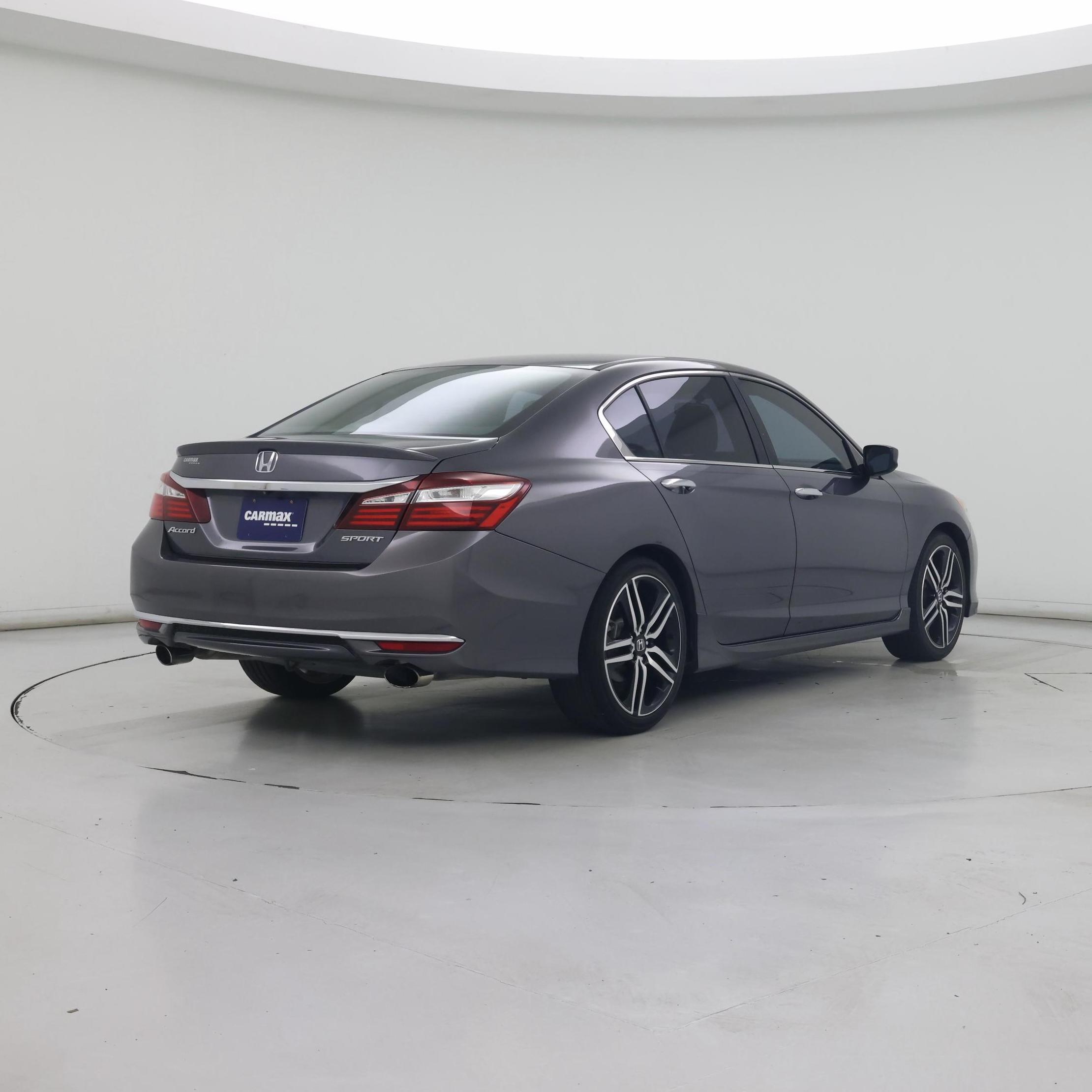 Thumbnail: 2017 Honda Accord - 8