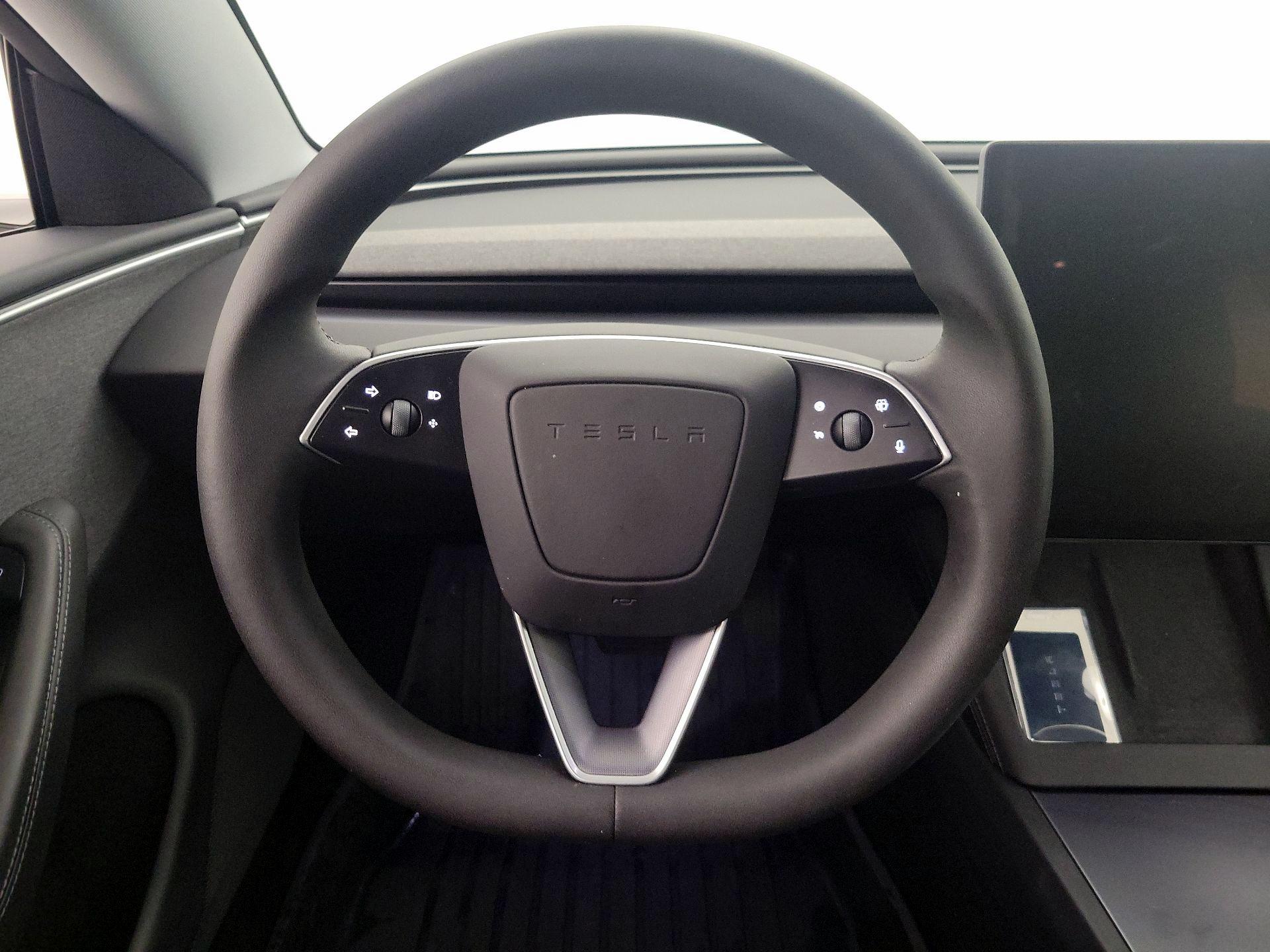 Thumbnail: 2025 Tesla Model 3 - 10