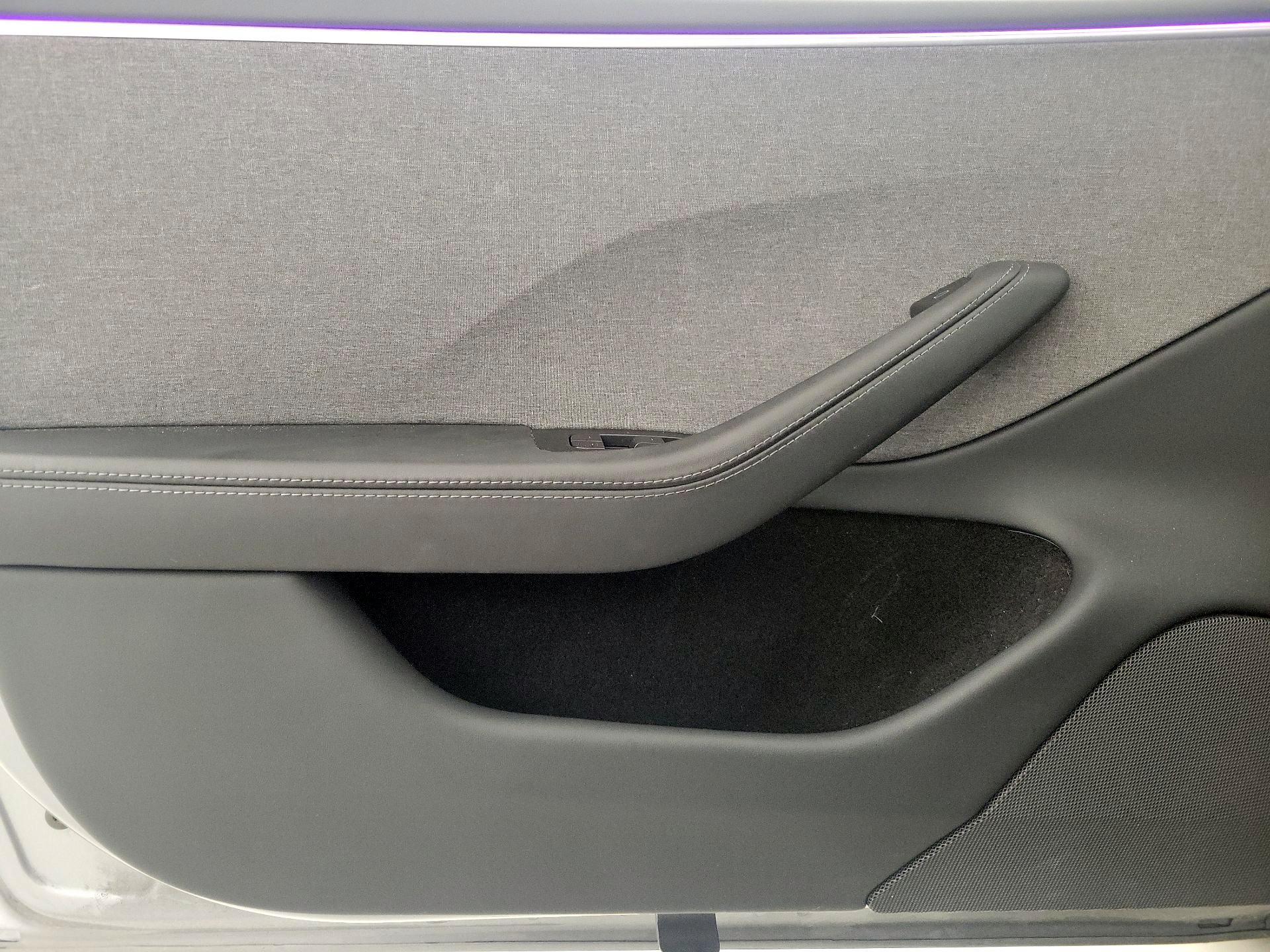 Thumbnail: 2025 Tesla Model 3 - 12