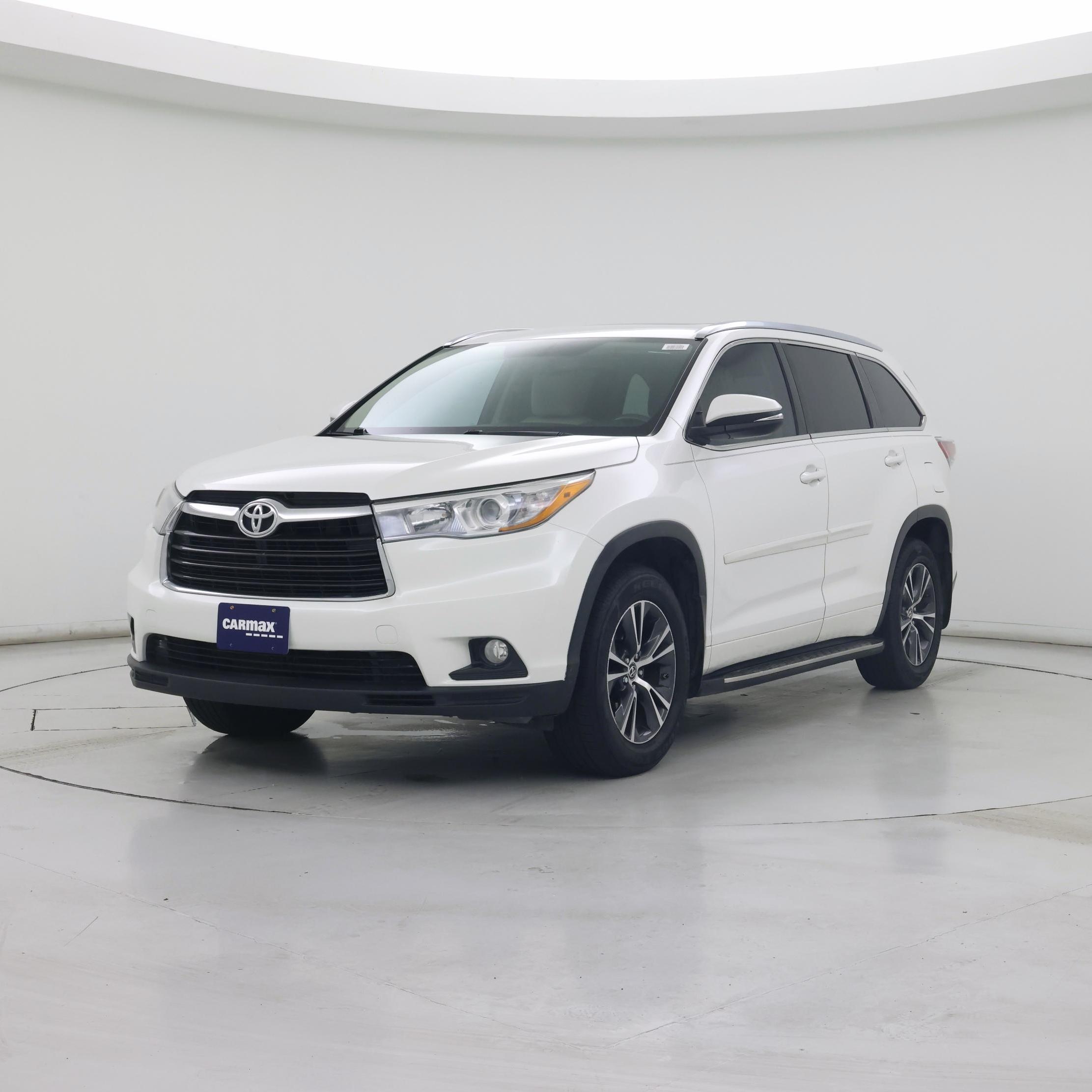 Thumbnail: 2016 Toyota Highlander - 4