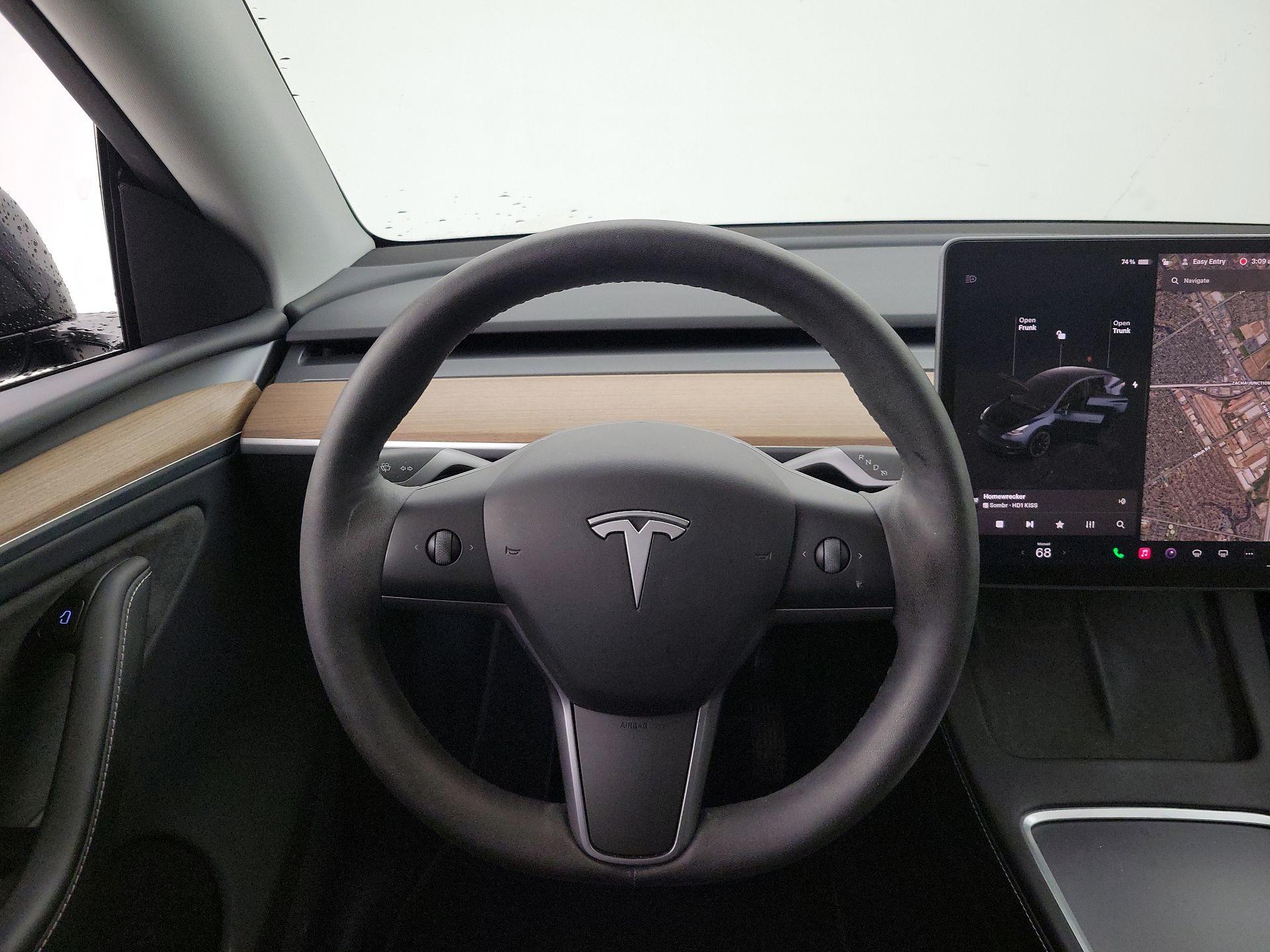 Thumbnail: 2024 Tesla Model Y - 10