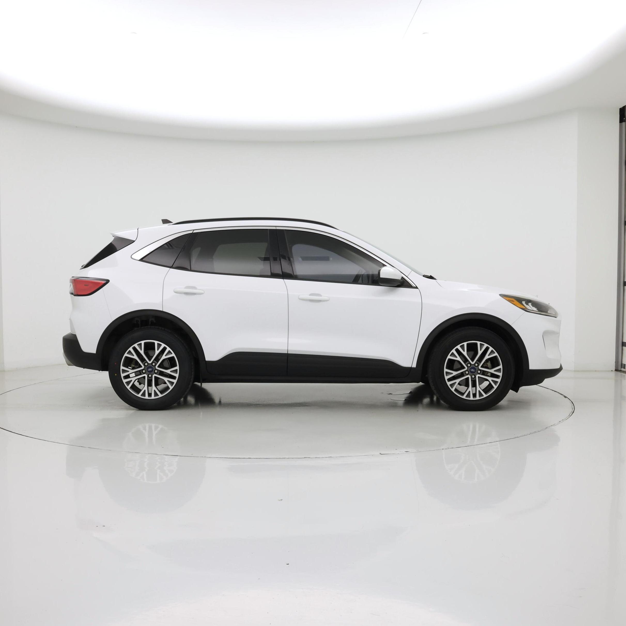 Thumbnail: 2020 Ford Escape - 7
