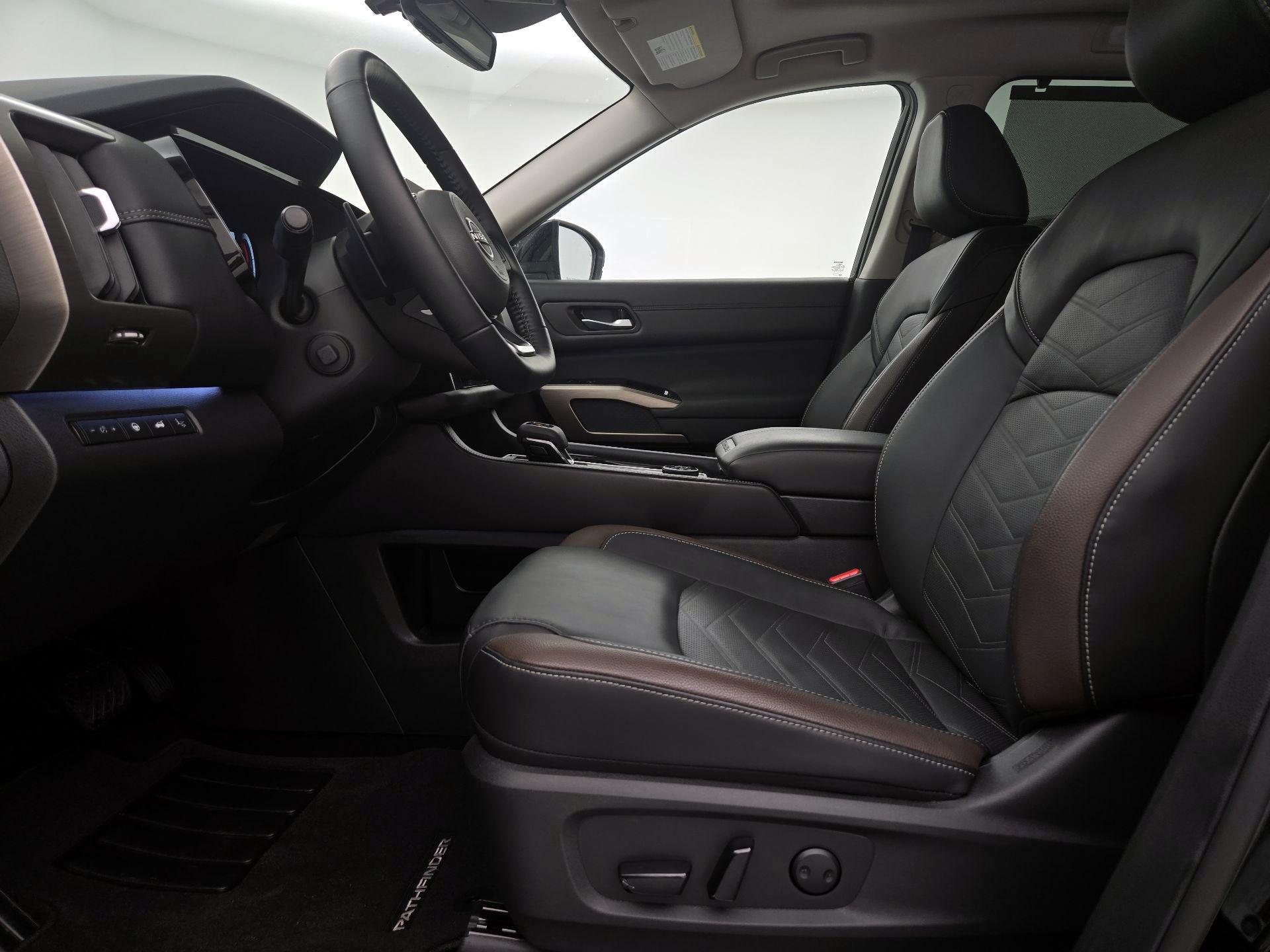 Thumbnail: 2025 Nissan Pathfinder - 11