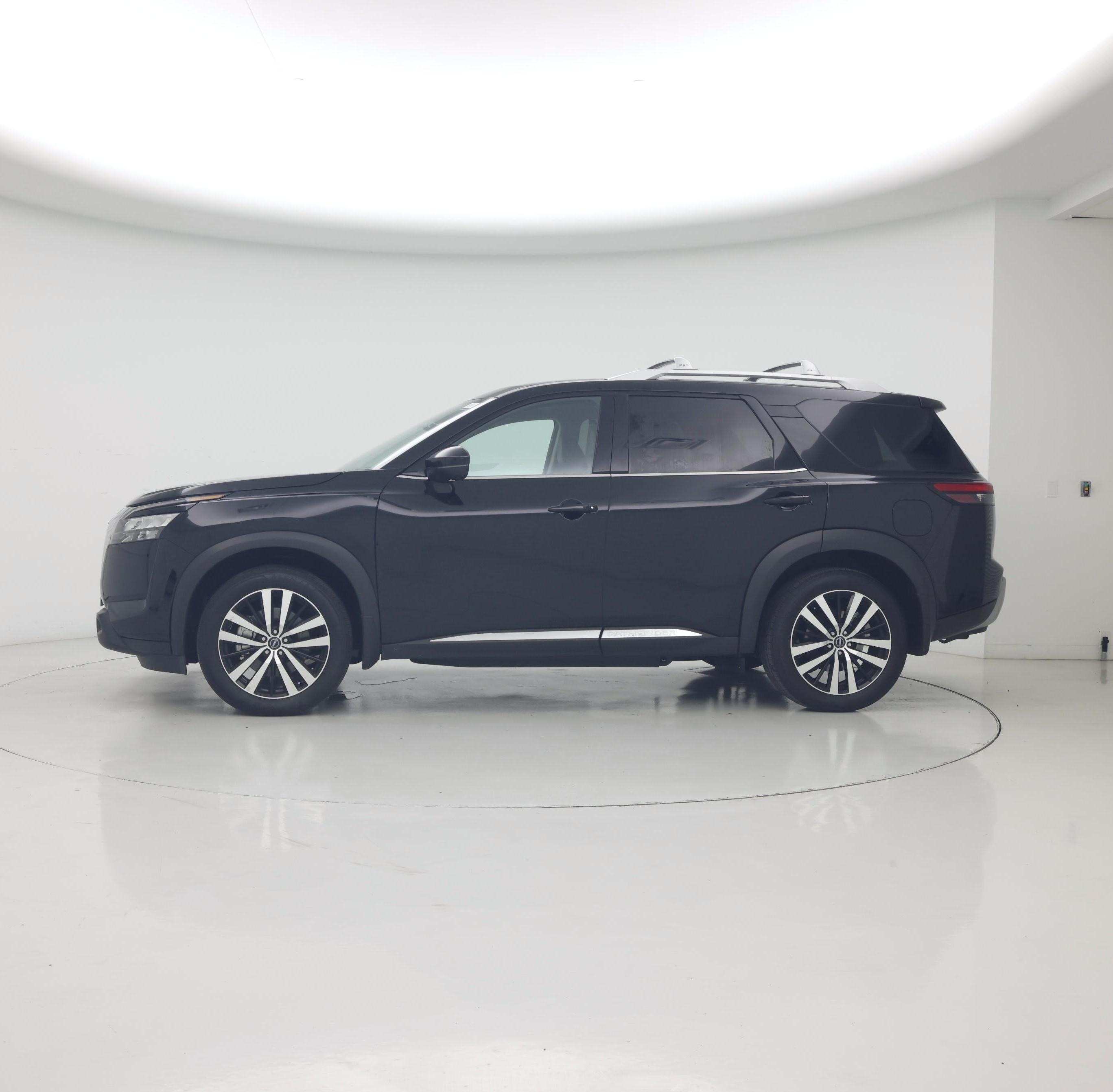 Thumbnail: 2025 Nissan Pathfinder - 3