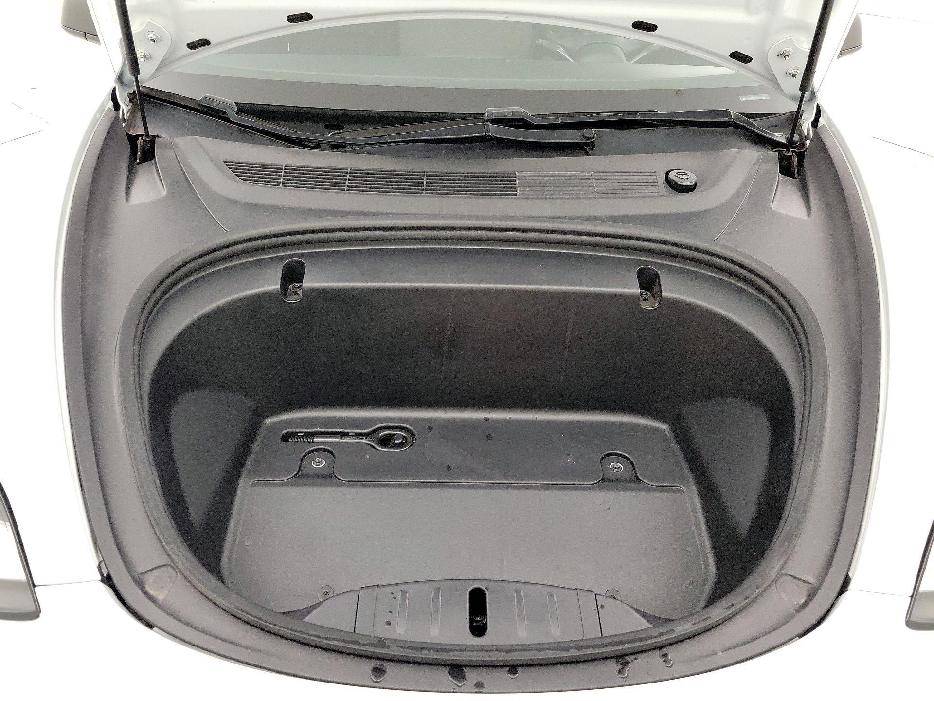 Thumbnail: 2020 Tesla Model 3 - 20