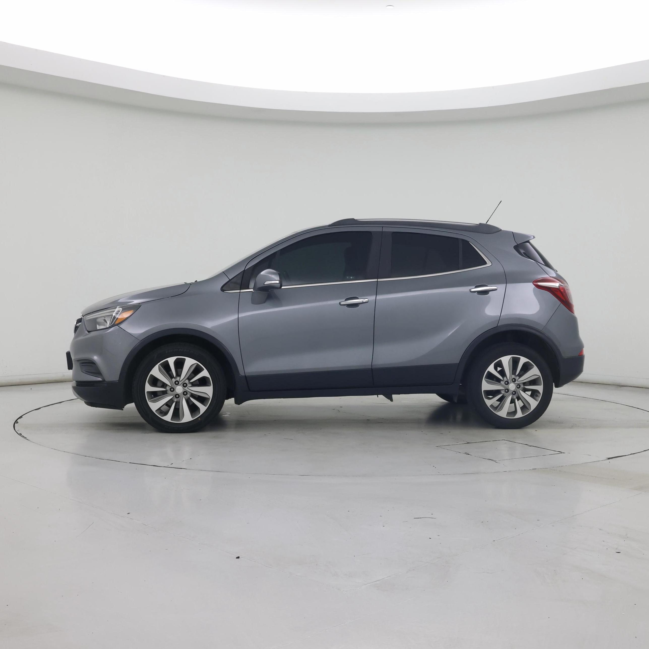 Thumbnail: 2019 Buick Encore - 3