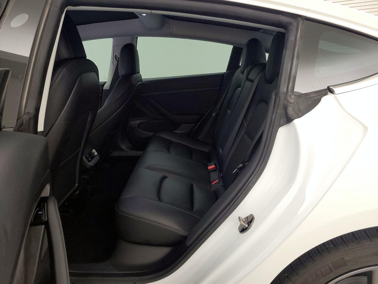 2020 Tesla Model 3 Base - Photo 18