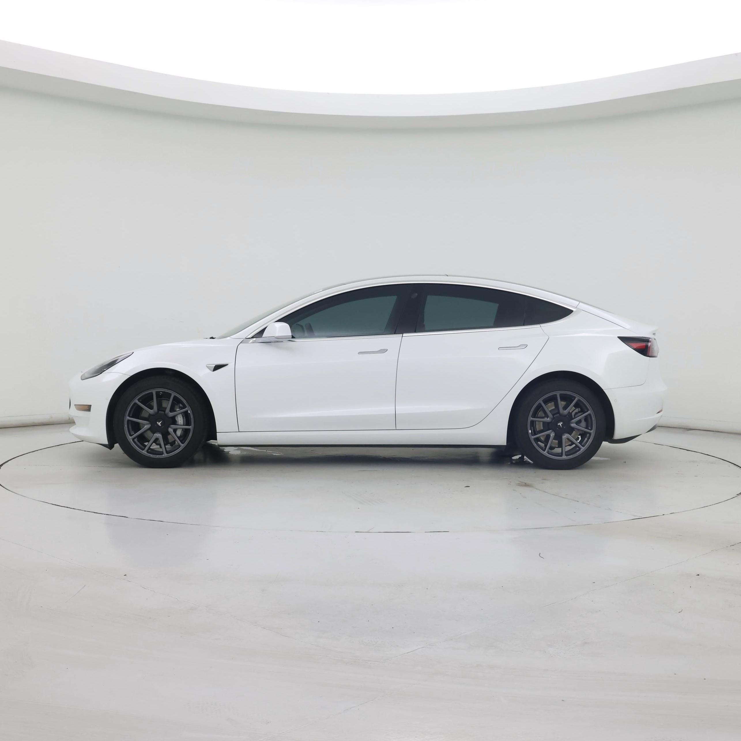 Thumbnail: 2020 Tesla Model 3 - 3