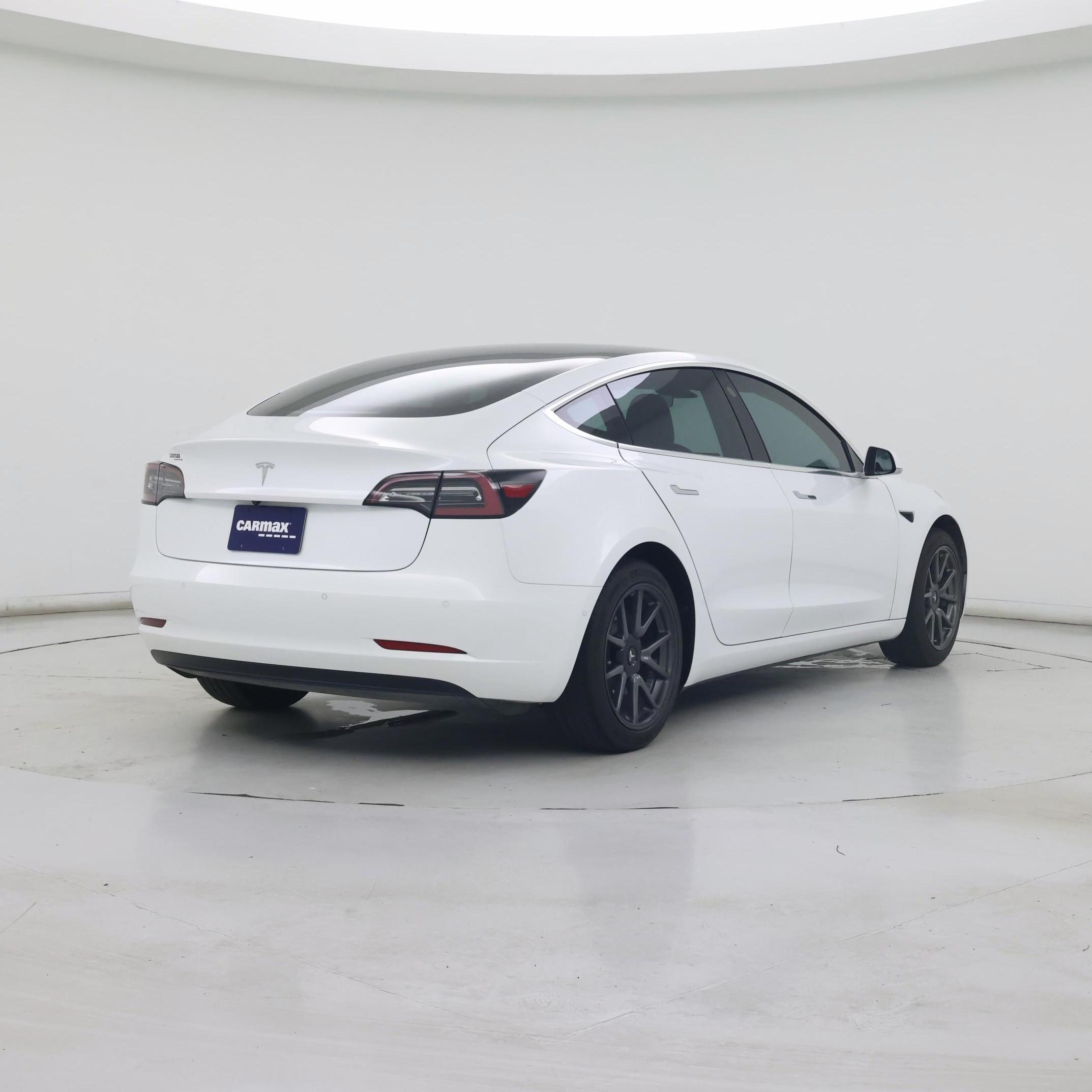 Thumbnail: 2020 Tesla Model 3 - 8