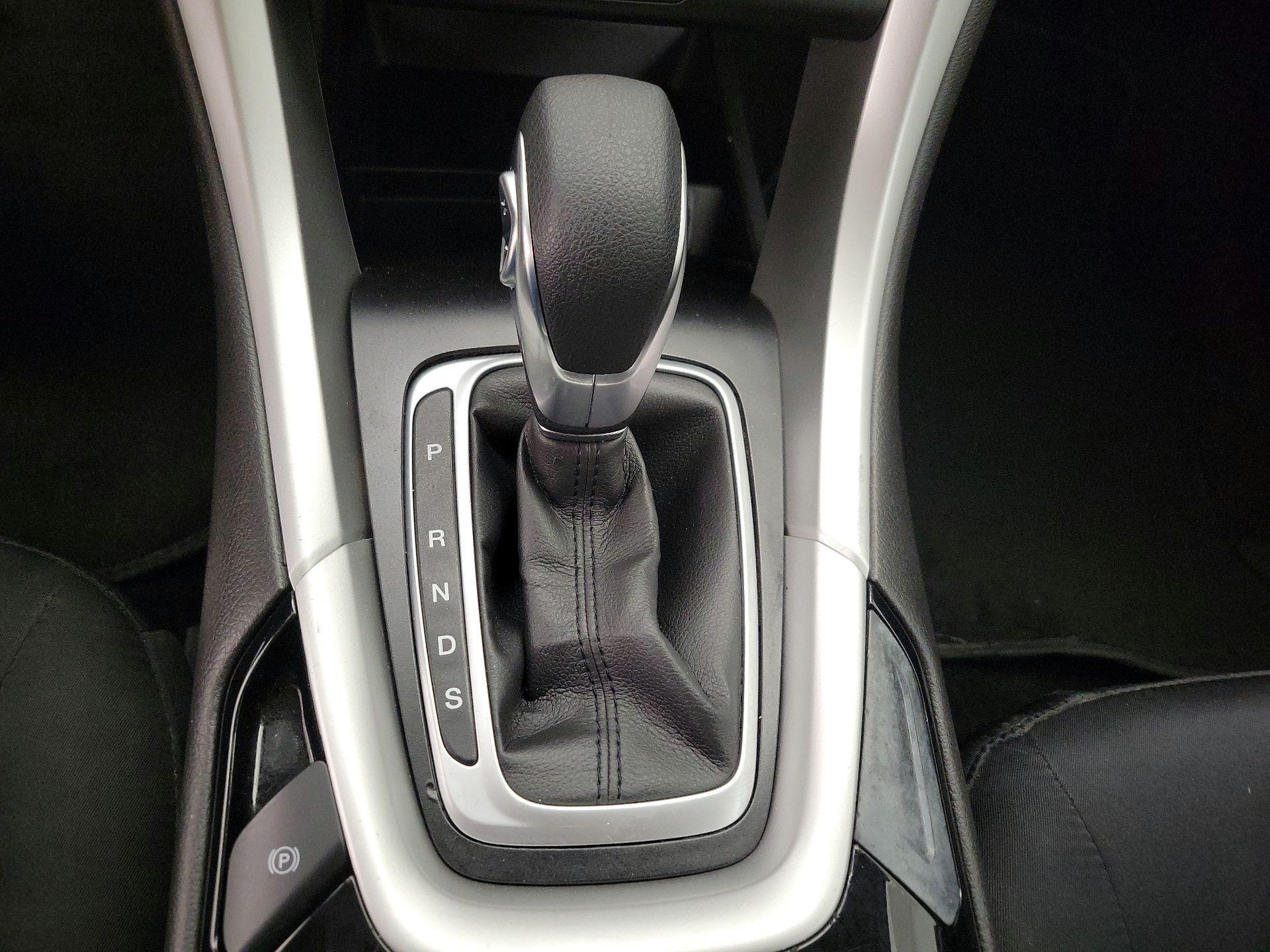 Thumbnail: 2015 Ford Fusion - 17
