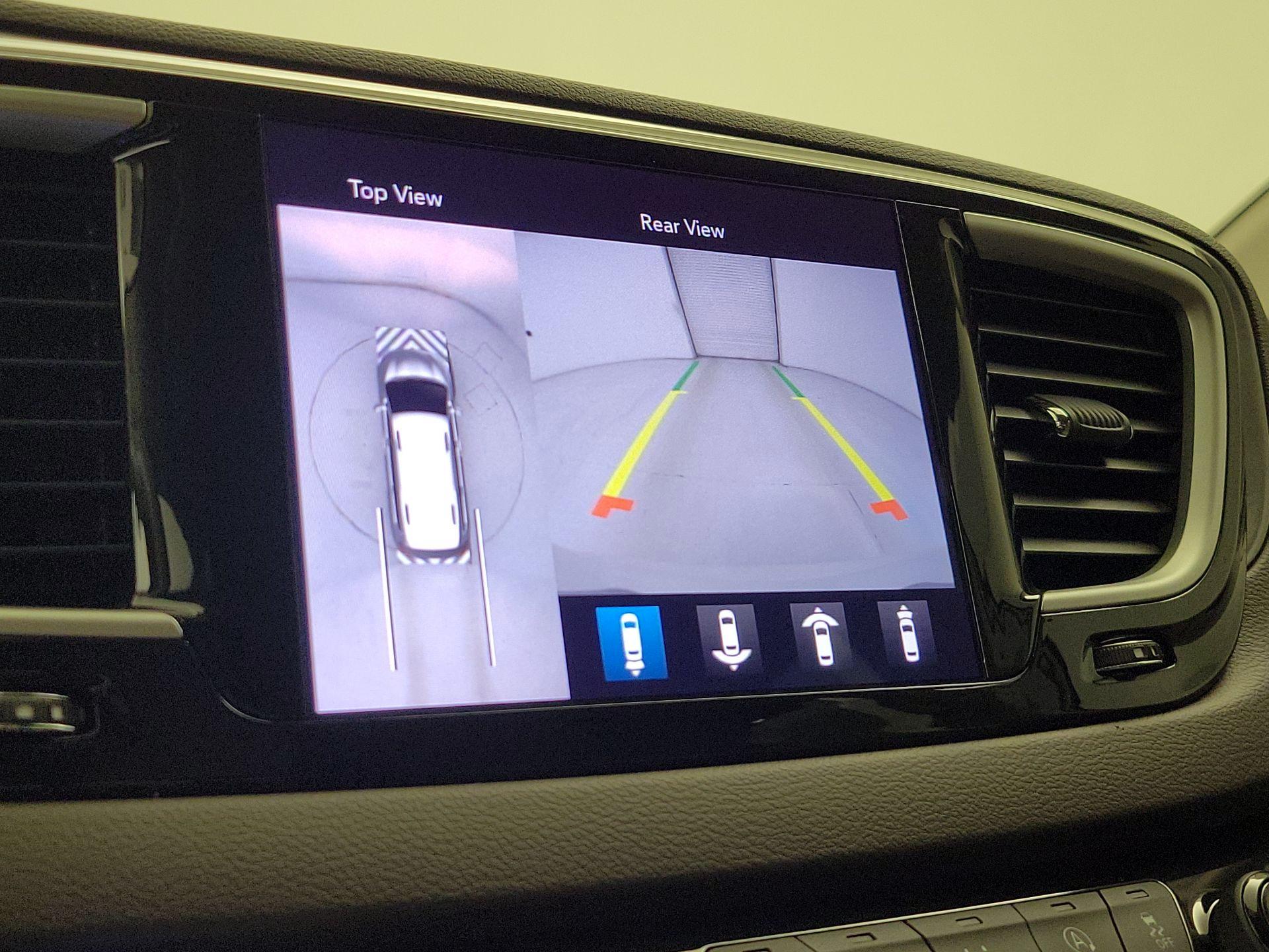 Thumbnail: 2019 Chrysler Pacifica - 15