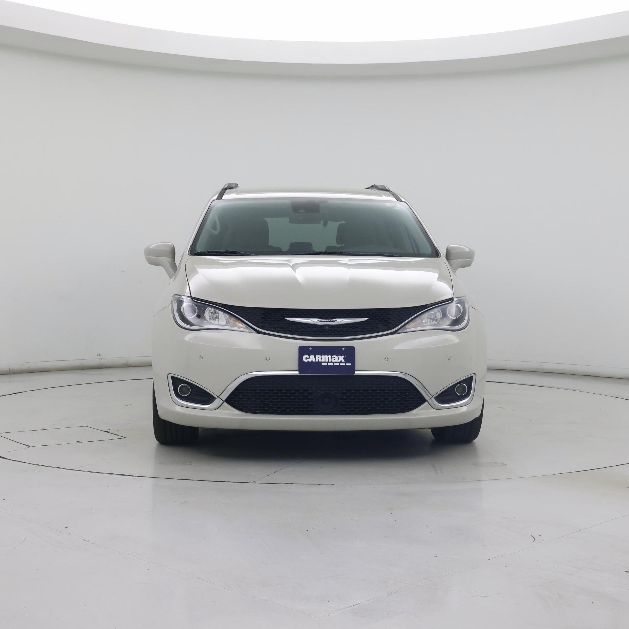 Thumbnail: 2019 Chrysler Pacifica - 5