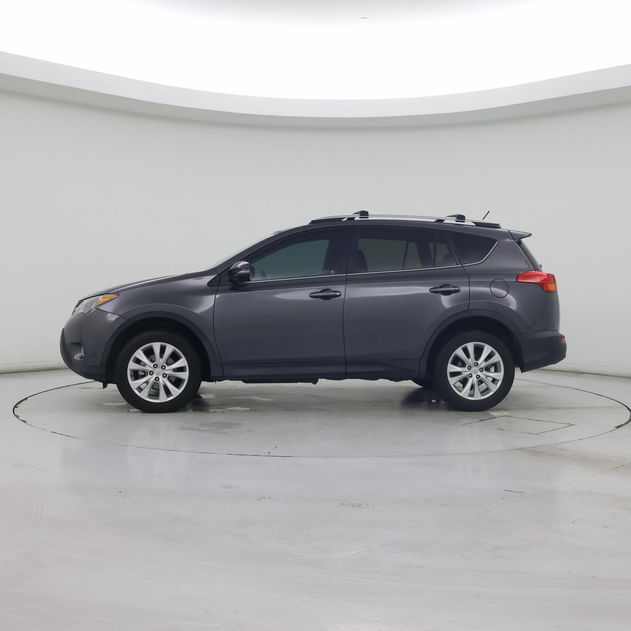 Thumbnail: 2014 Toyota RAV4 - 3