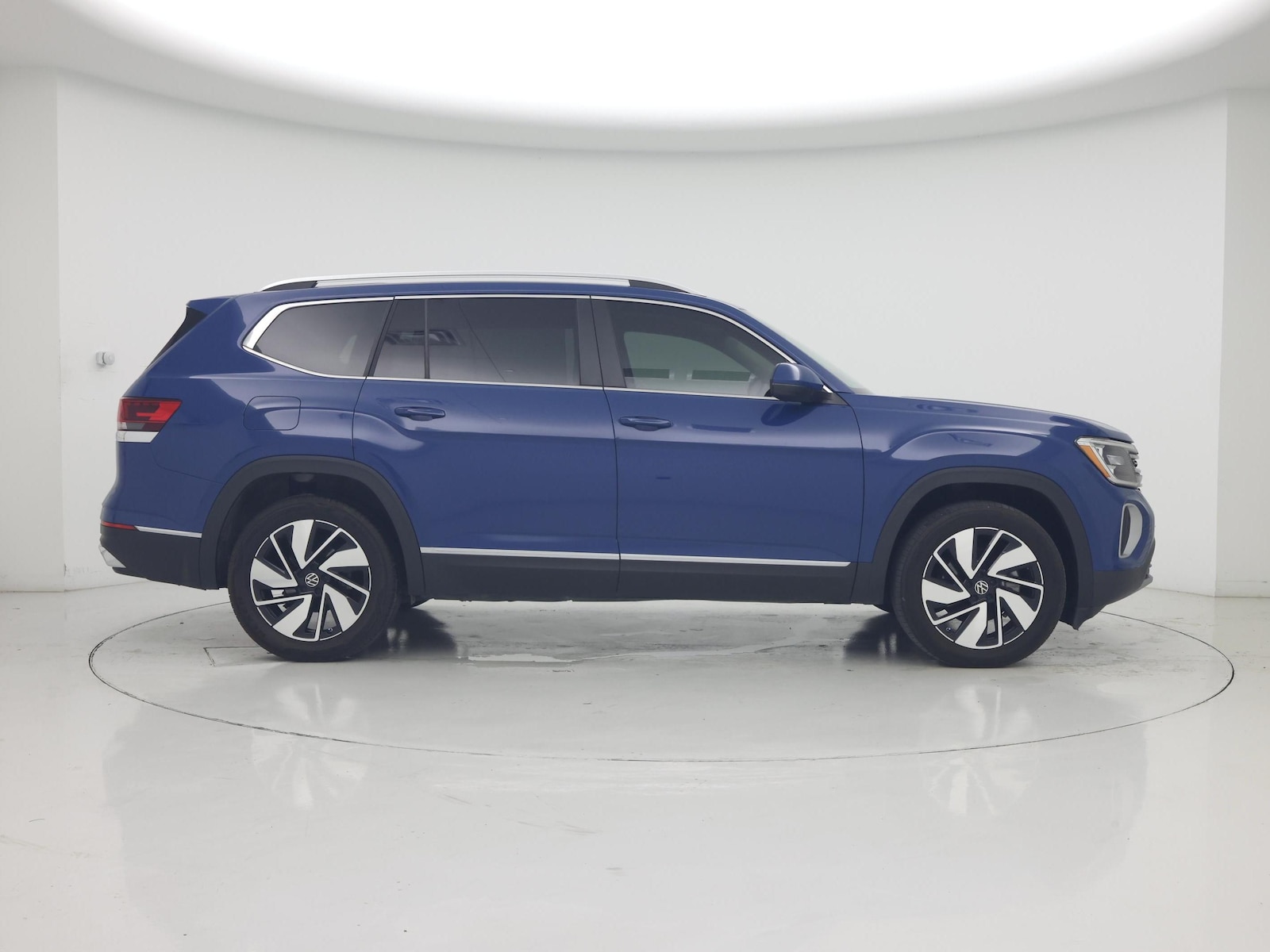 2025 Volkswagen Atlas SEL - Photo 8