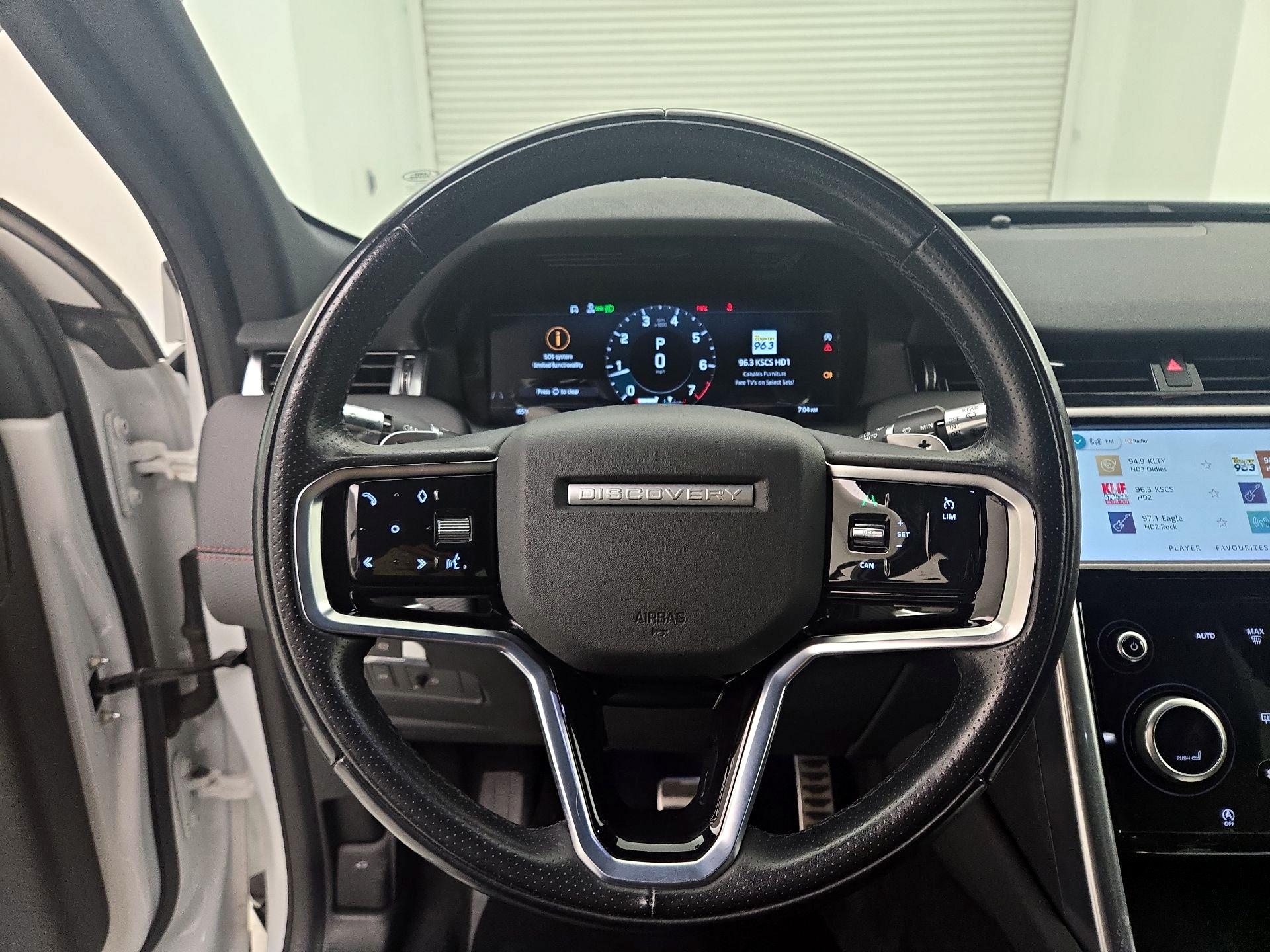 Thumbnail: 2022 Land Rover Discovery Sport - 10