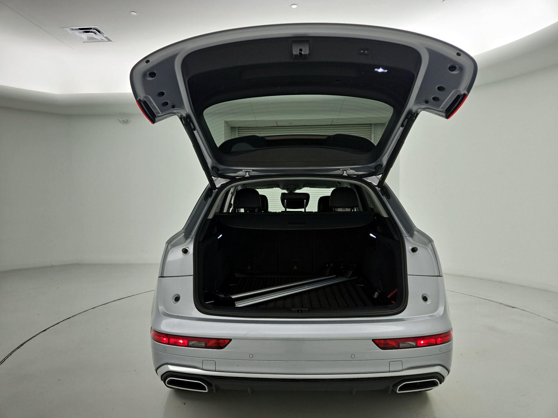Thumbnail: 2023 Audi Q5 - 20