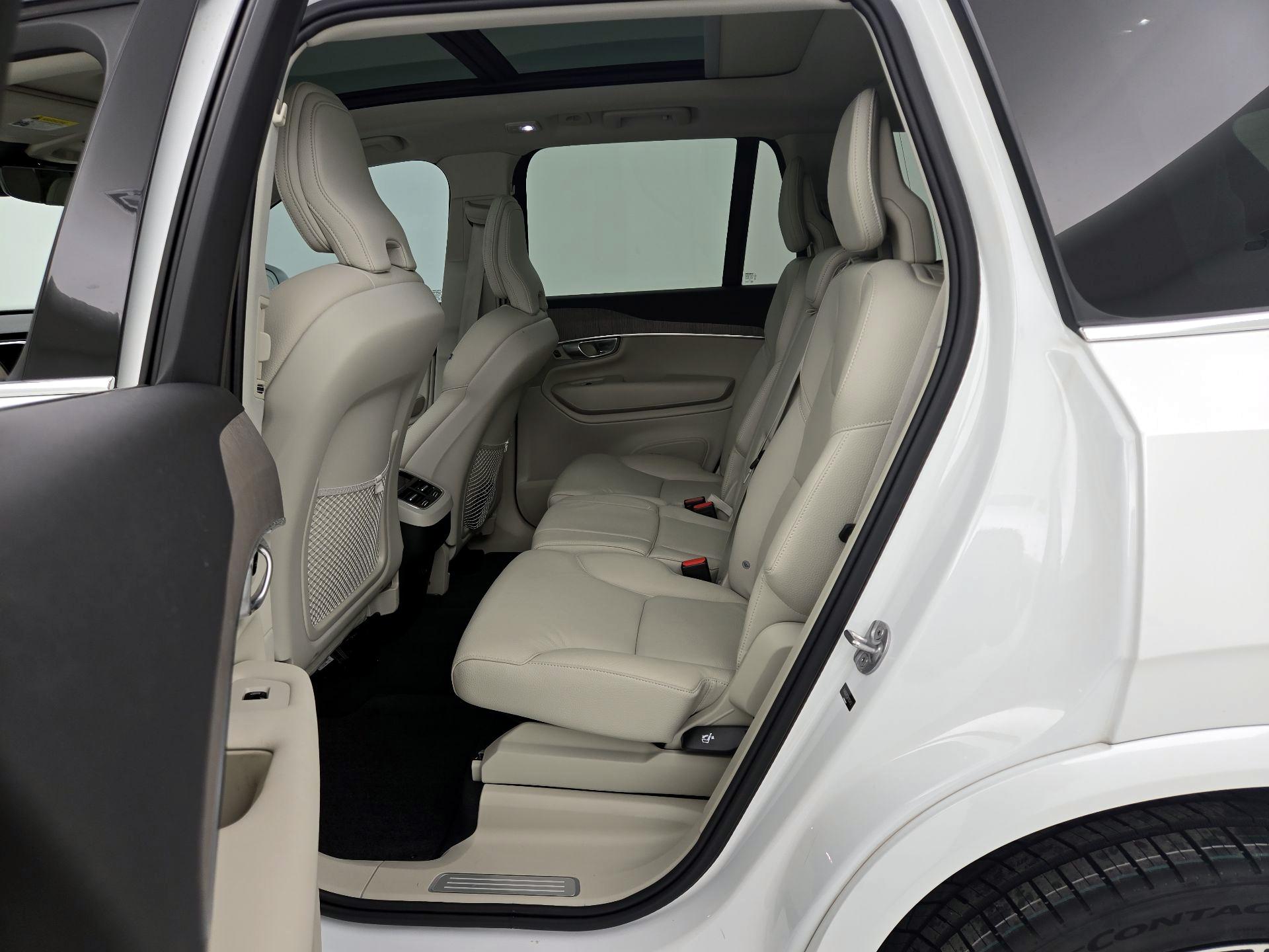 Thumbnail: 2024 Volvo XC90 - 20