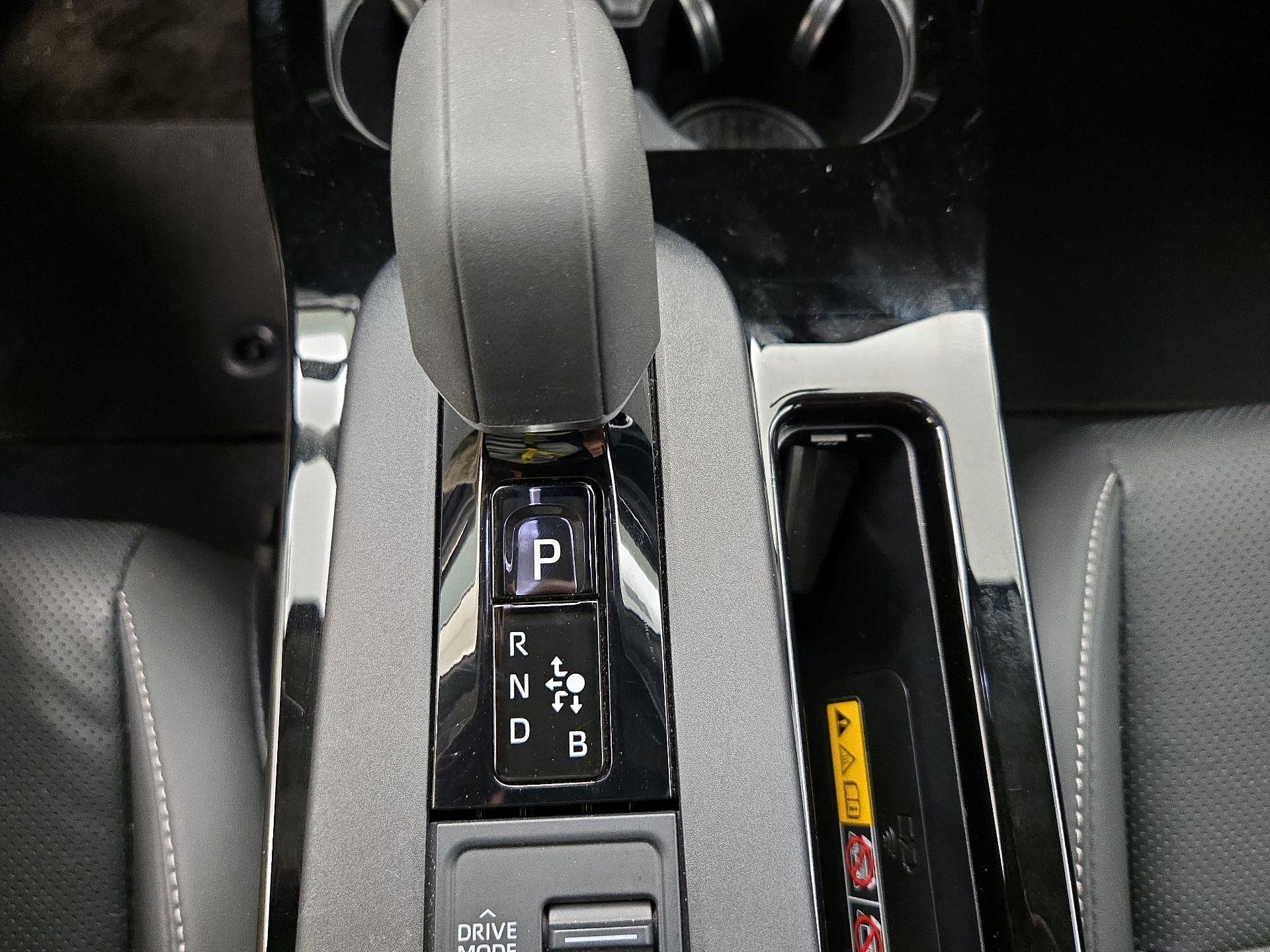 Thumbnail: 2024 Toyota Prius - 17
