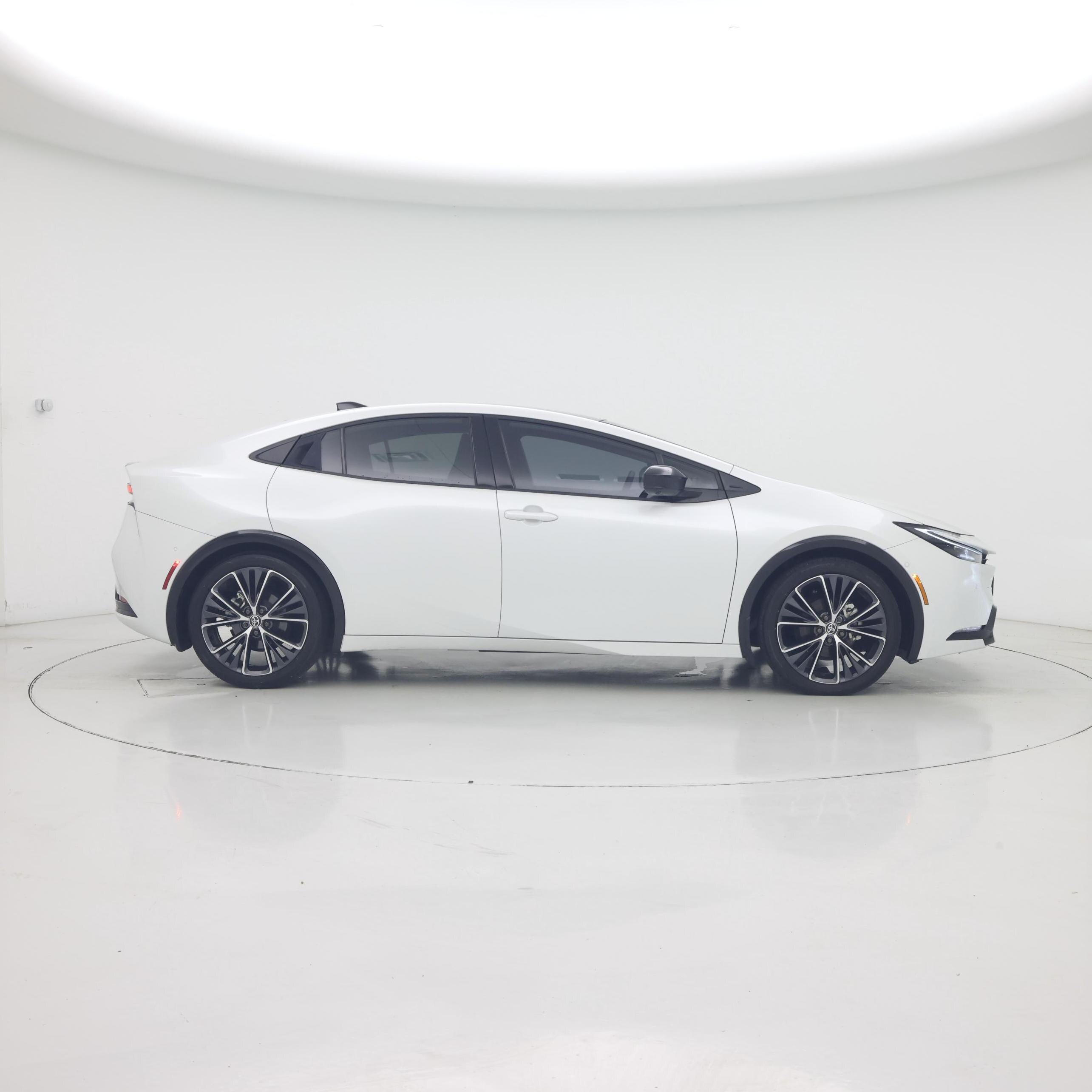 Thumbnail: 2024 Toyota Prius - 7