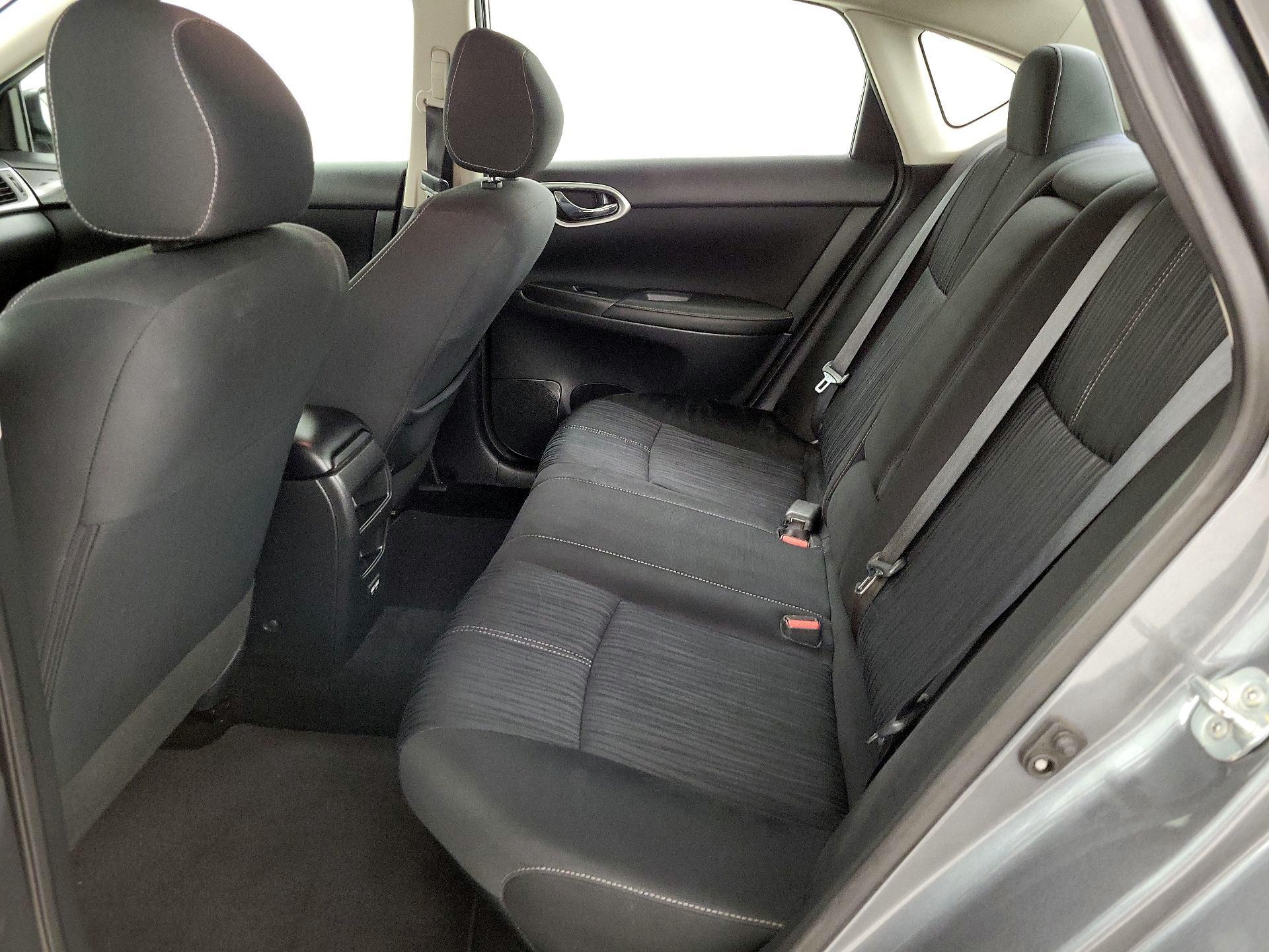 Thumbnail: 2018 Nissan Sentra - 18