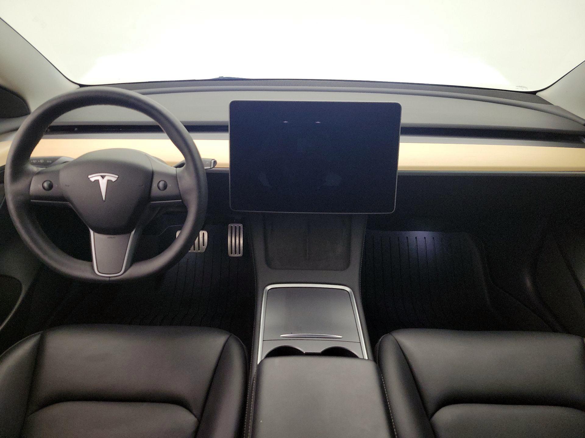 Thumbnail: 2023 Tesla Model 3 - 9