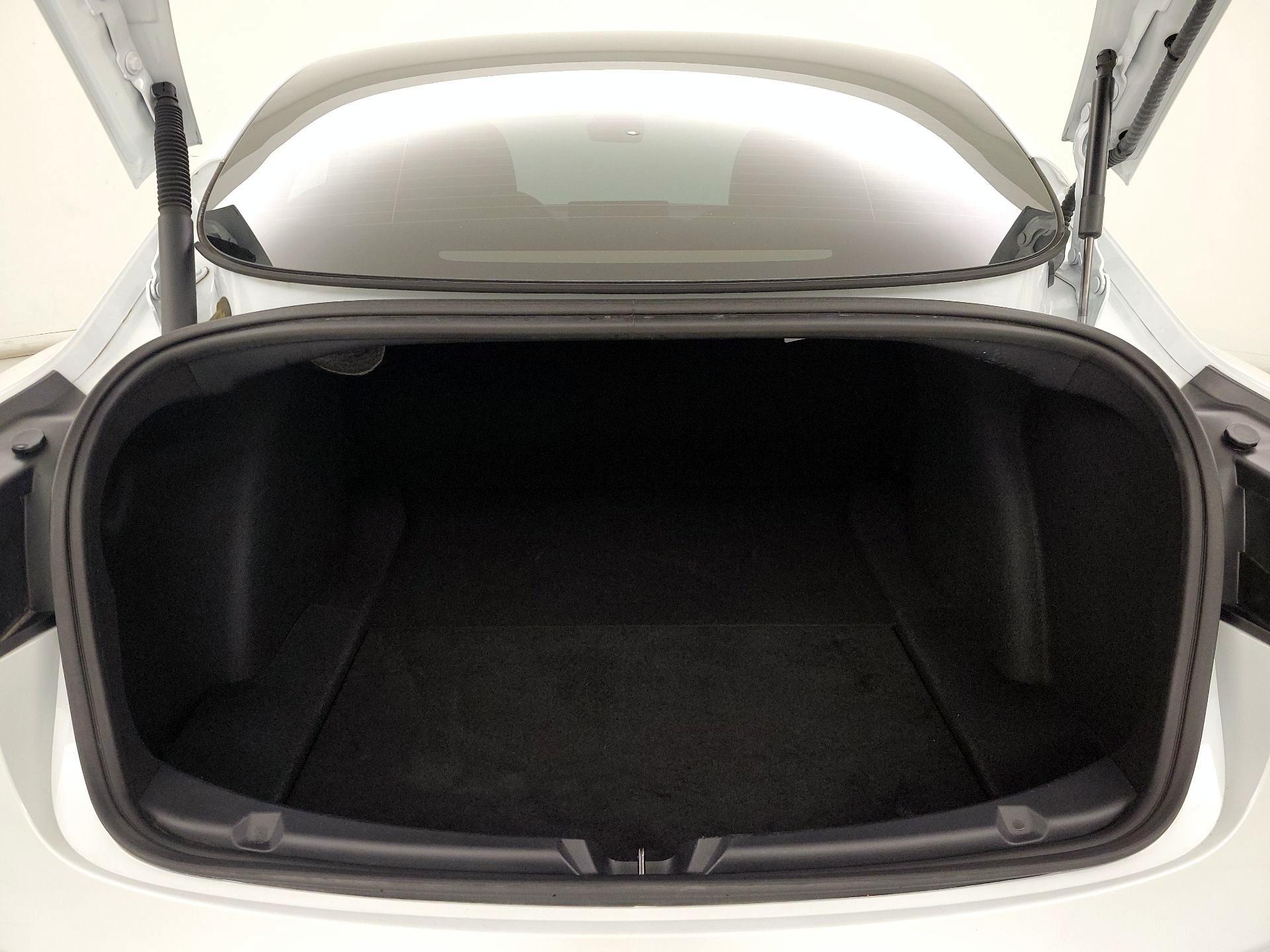 Thumbnail: 2023 Tesla Model 3 - 19