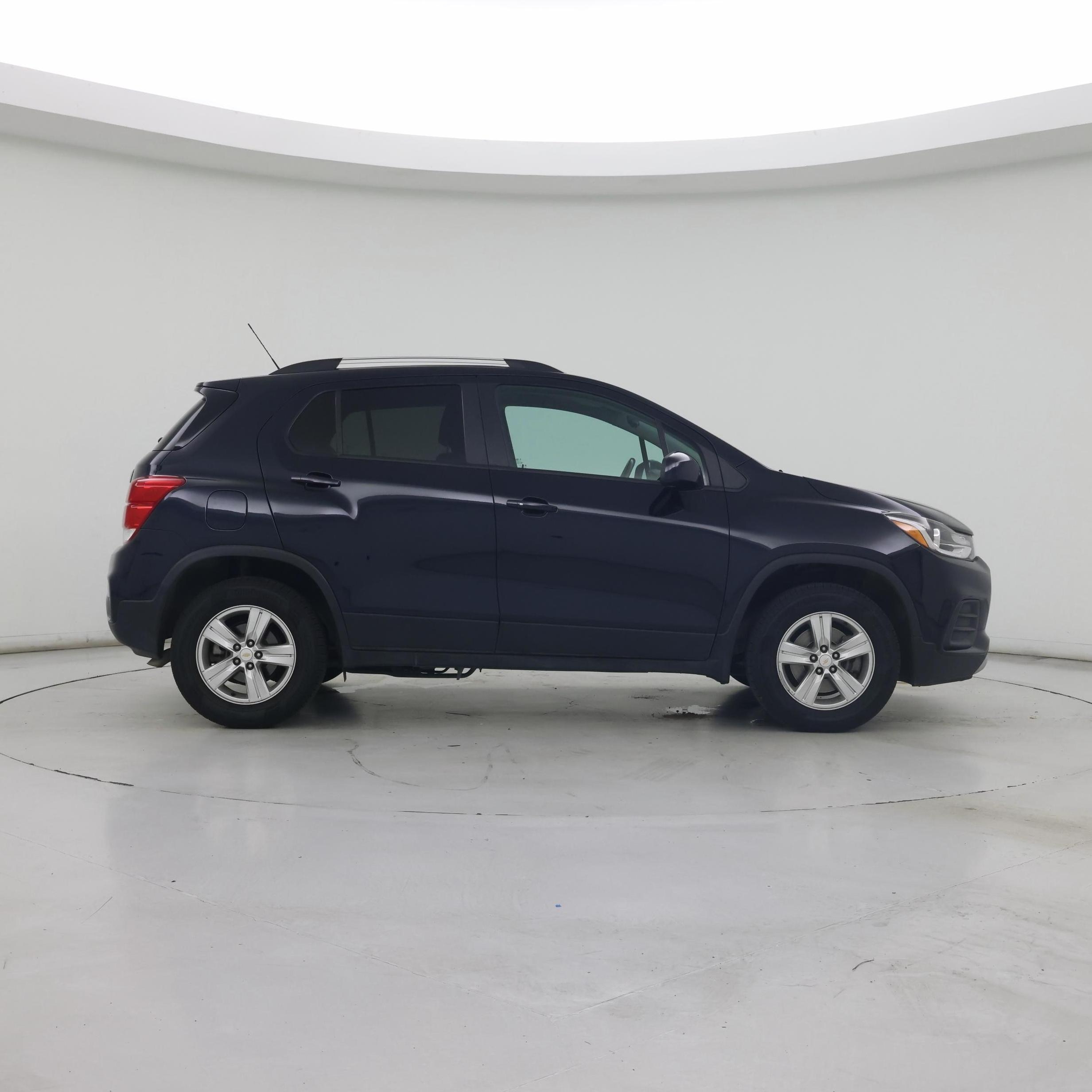 Thumbnail: 2022 Chevrolet Trax - 7