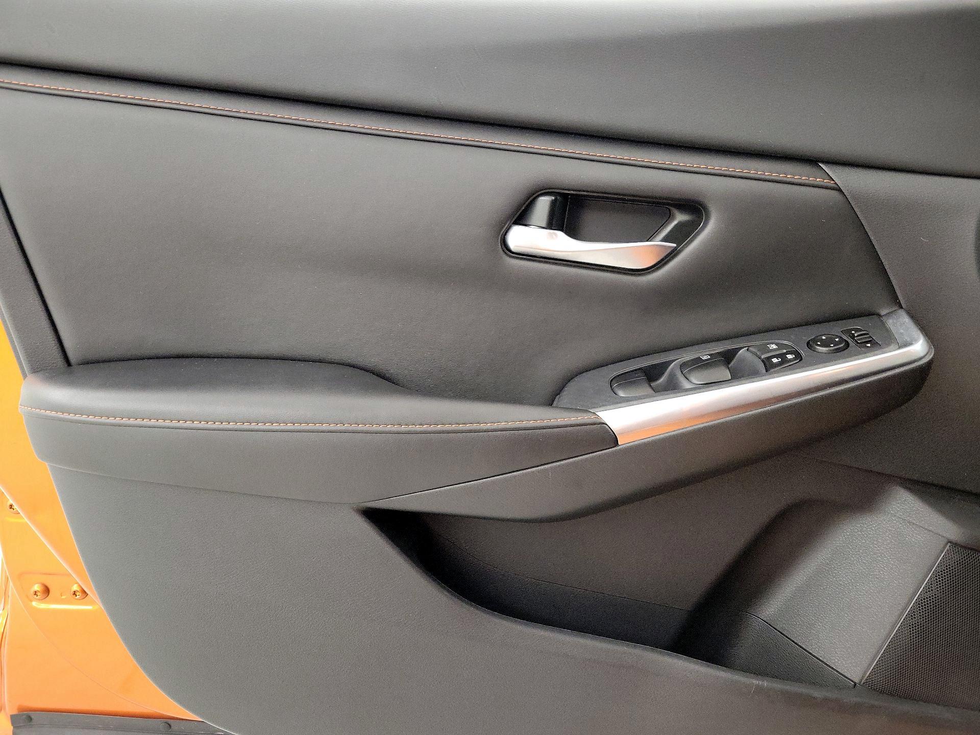 Thumbnail: 2021 Nissan Sentra - 12