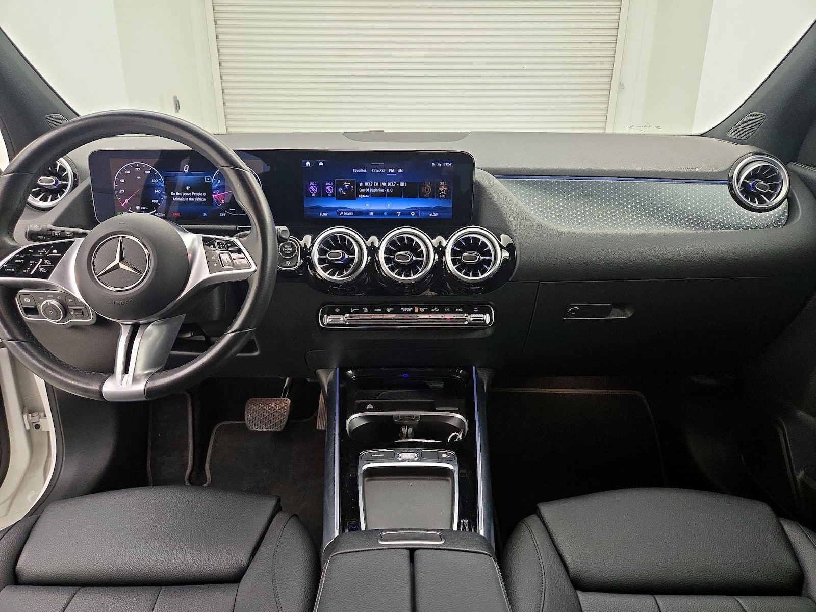 2025 Mercedes-Benz GLA GLA250 - Photo 10