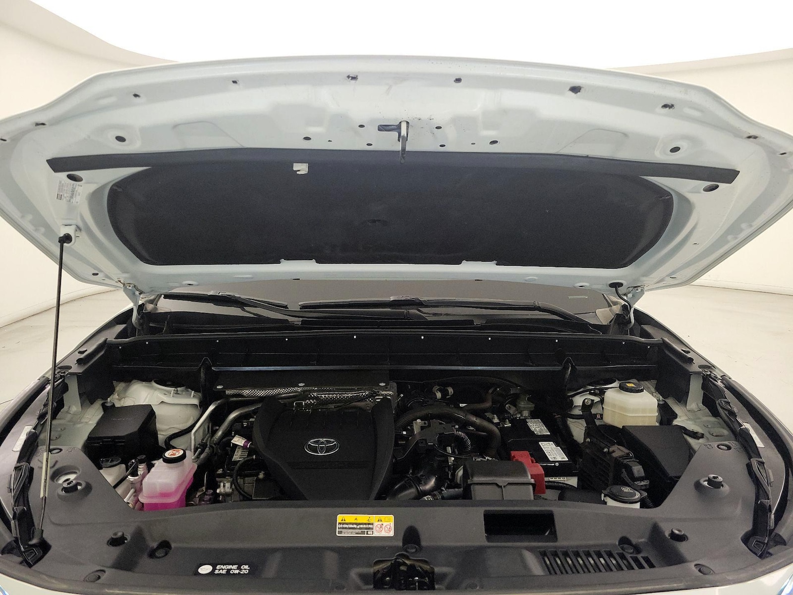 2023 Toyota Highlander LE - Photo 22