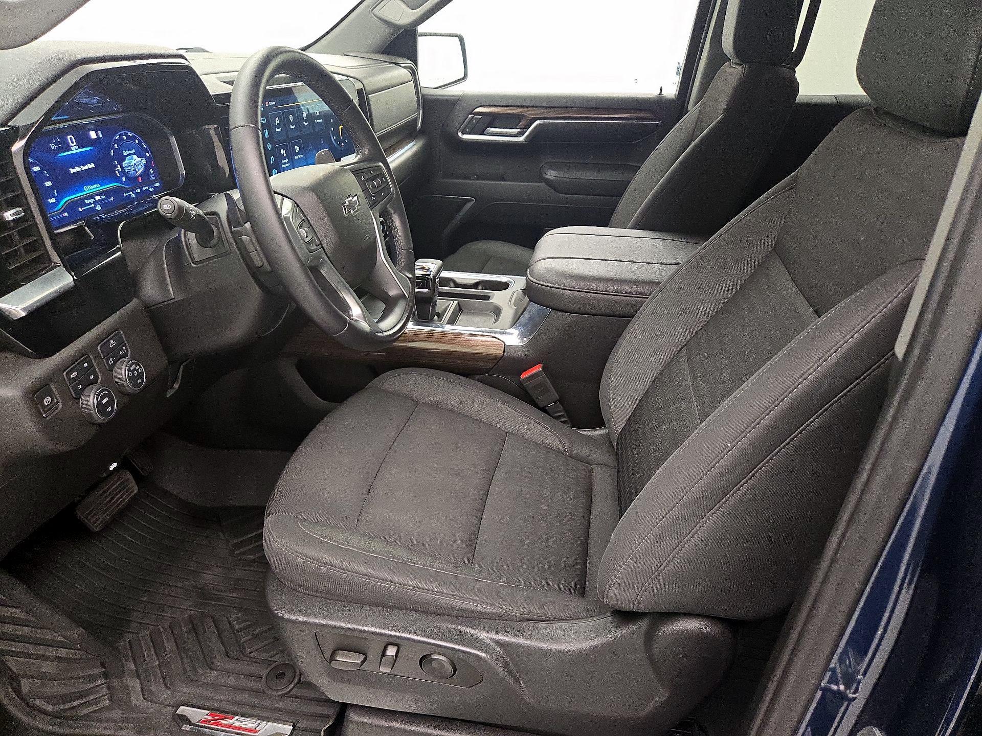 Thumbnail: 2023 Chevrolet Silverado 1500 - 11