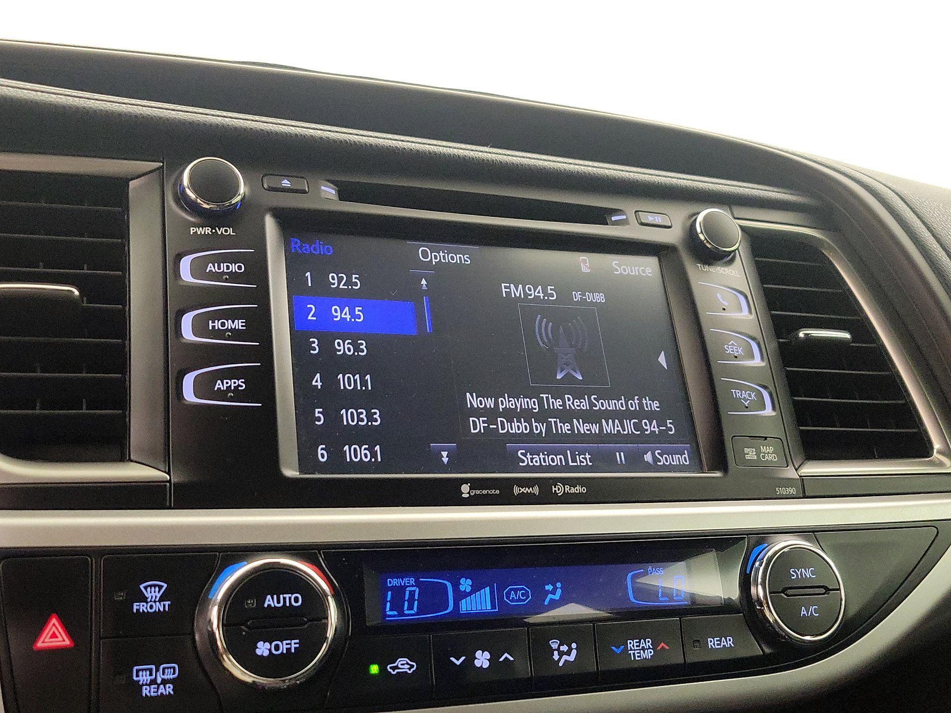 Thumbnail: 2019 Toyota Highlander - 15