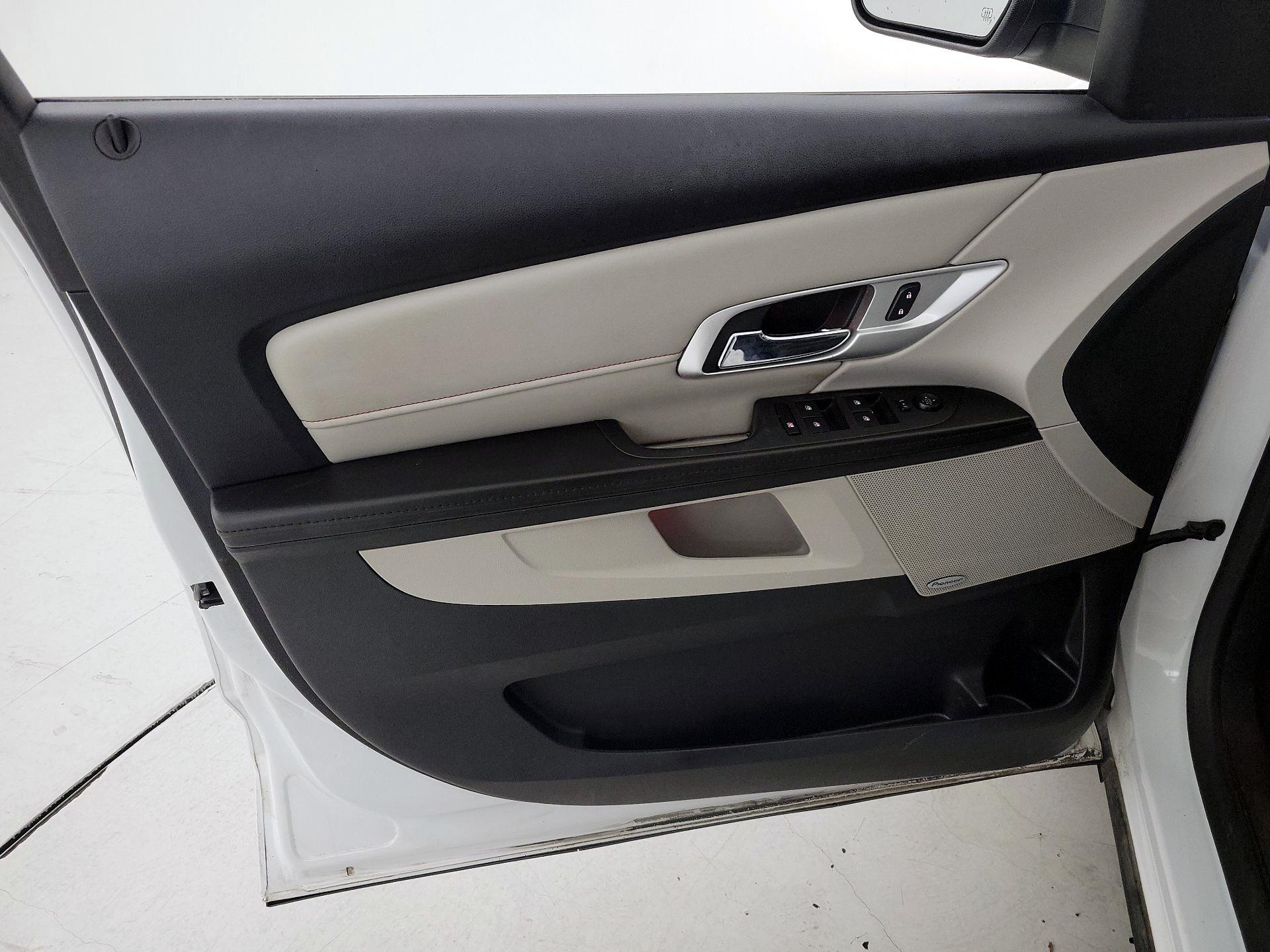 Thumbnail: 2016 GMC Terrain - 12