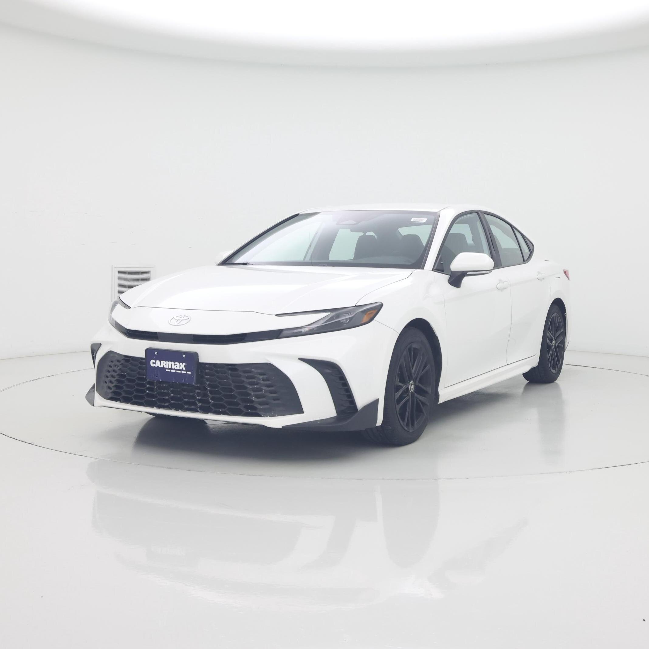 Thumbnail: 2025 Toyota Camry - 4