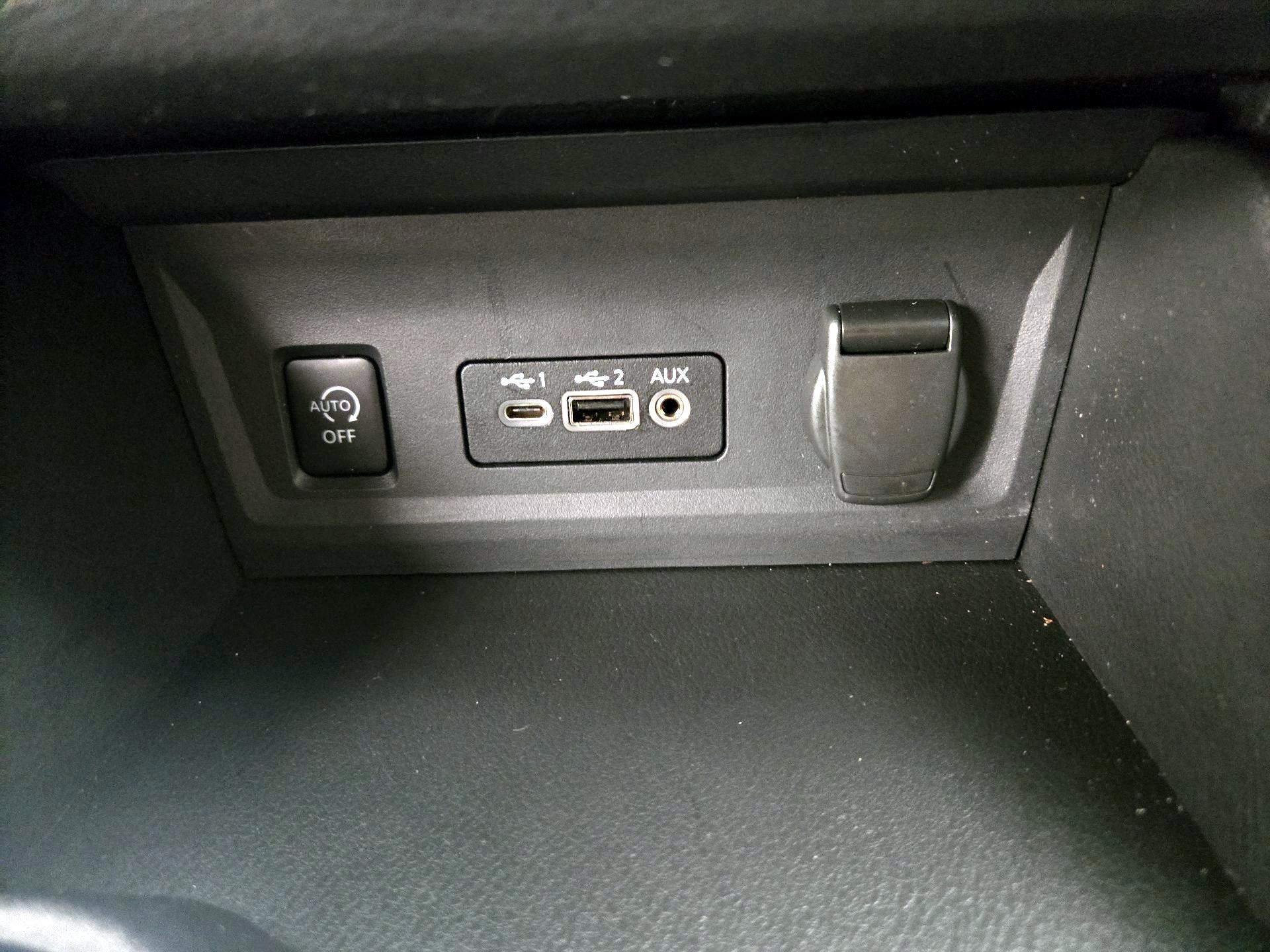 Thumbnail: 2024 Nissan Sentra - 18