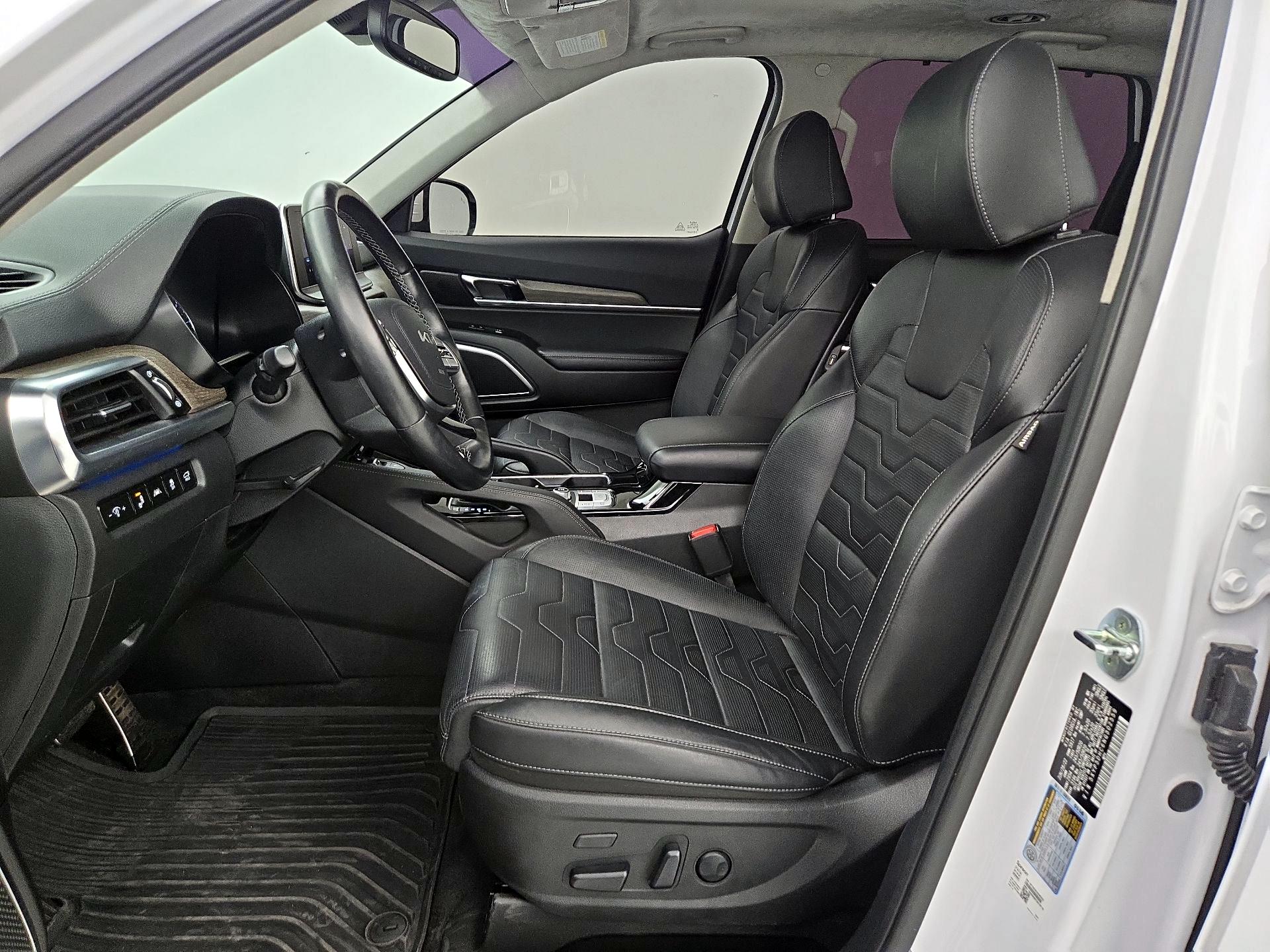 Thumbnail: 2022 Kia Telluride - 11