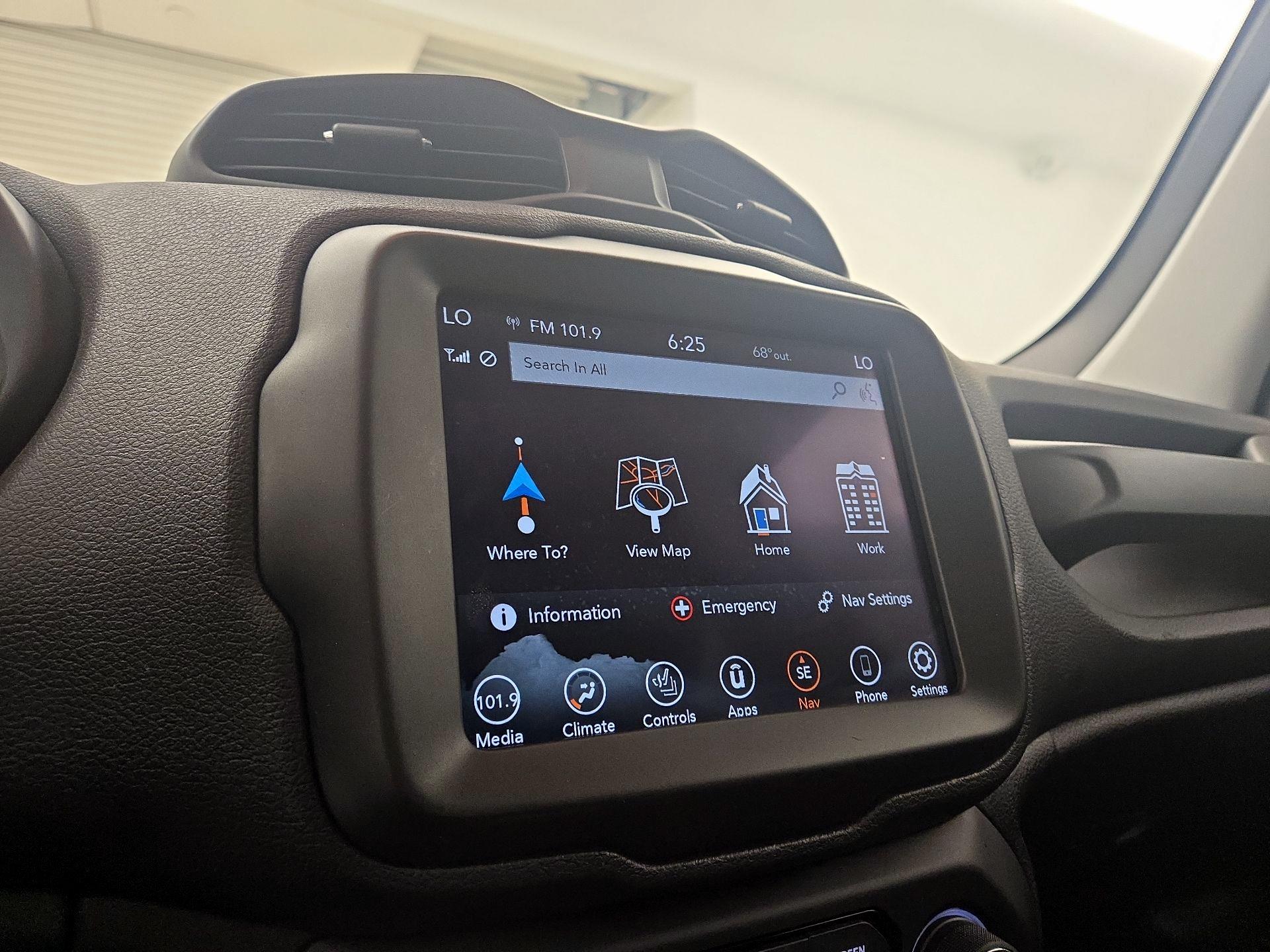 Thumbnail: 2023 Jeep Renegade - 14