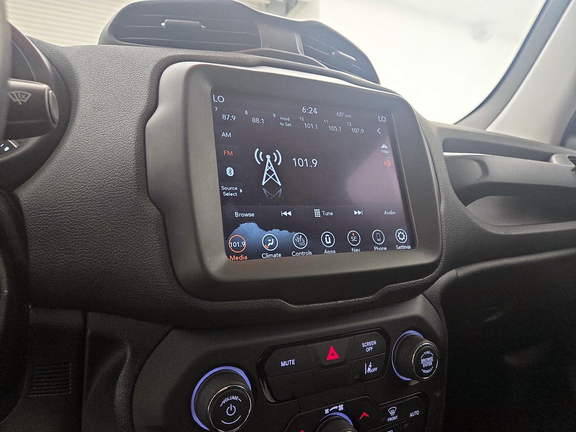 Thumbnail: 2023 Jeep Renegade - 16