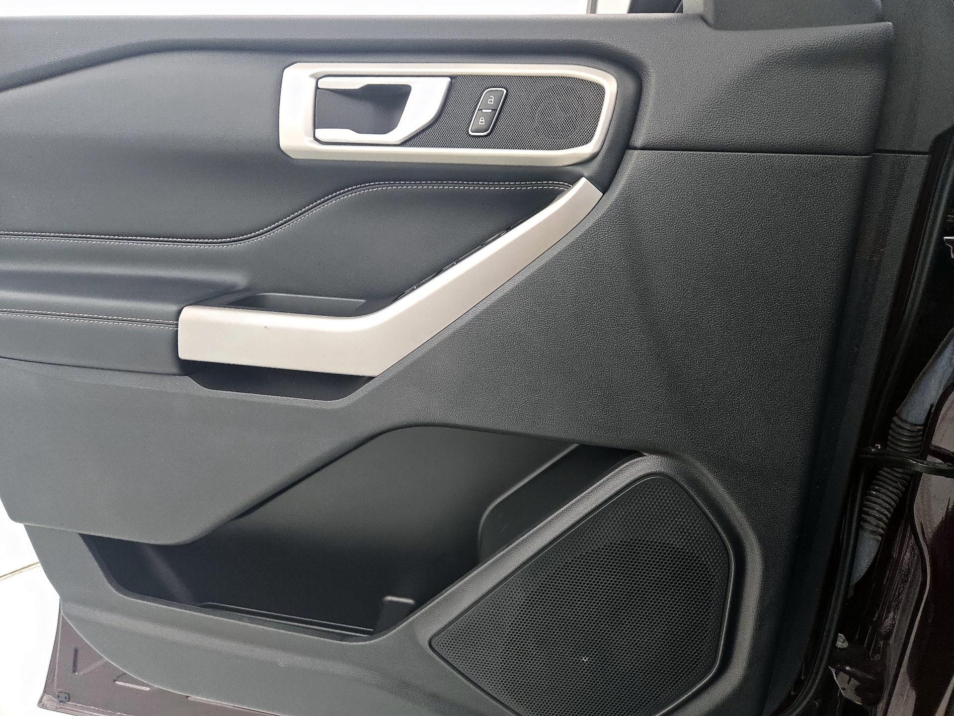 Thumbnail: 2022 Ford Explorer - 12