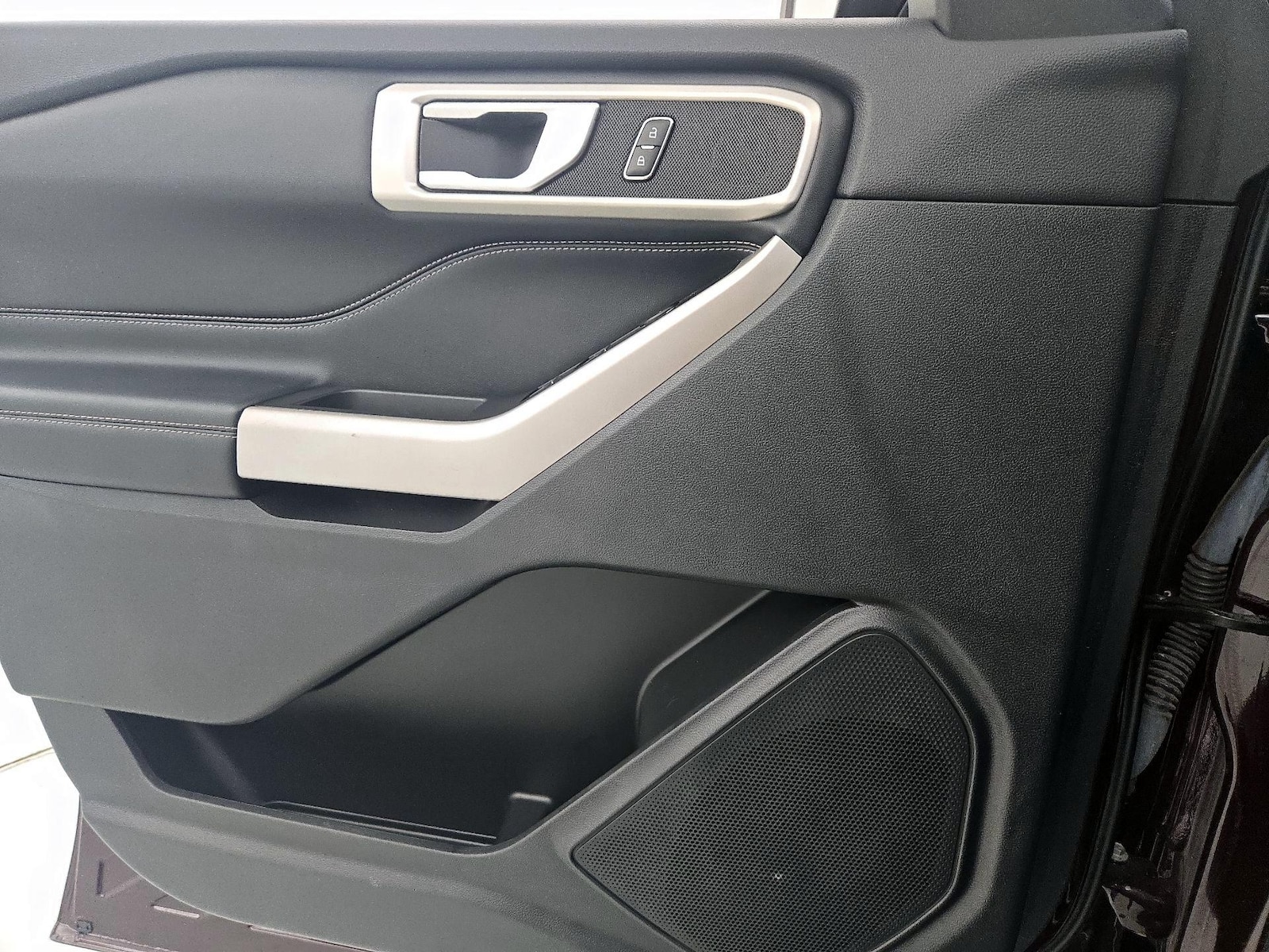 2022 Ford Explorer XLT - Photo 13