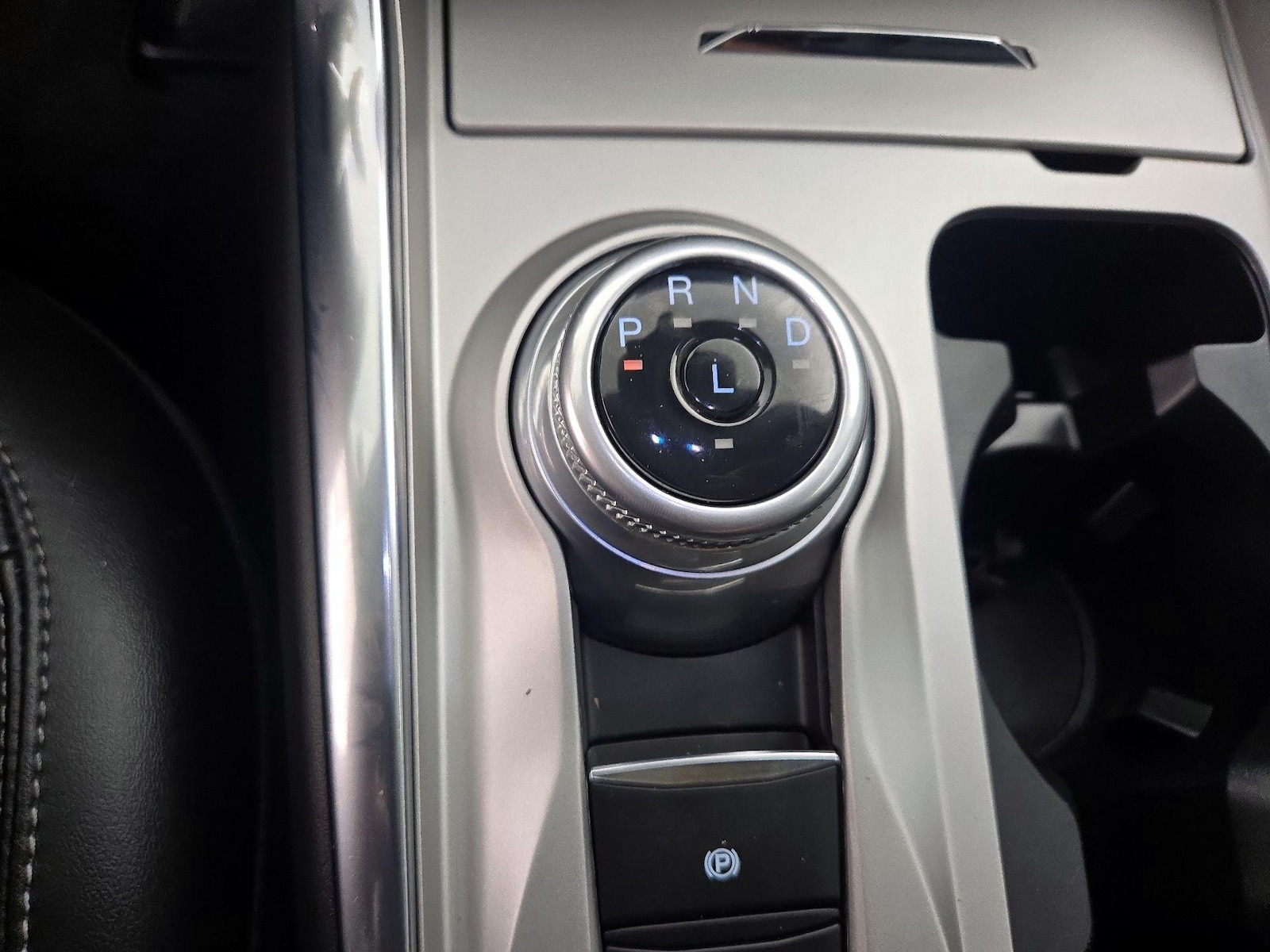 2022 Ford Explorer XLT - Photo 19