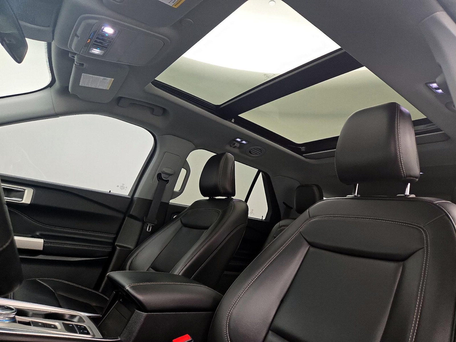 2022 Ford Explorer XLT - Photo 21