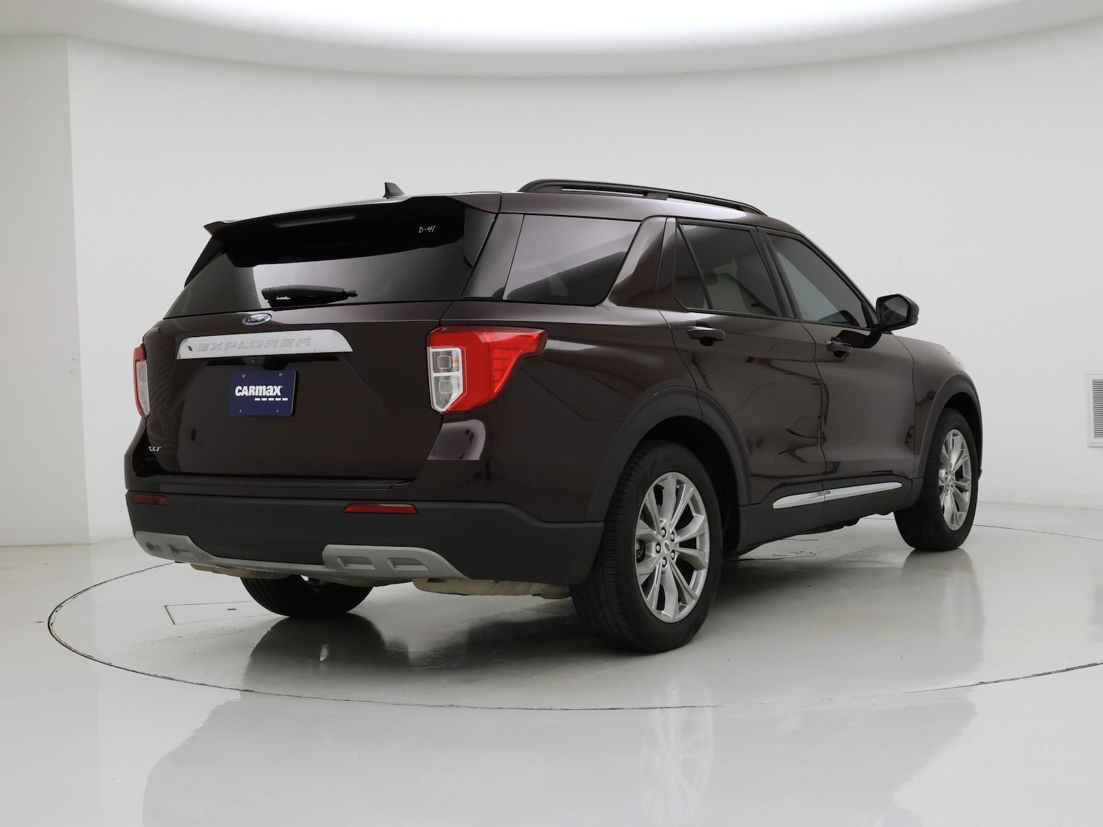 2022 Ford Explorer XLT - Photo 9