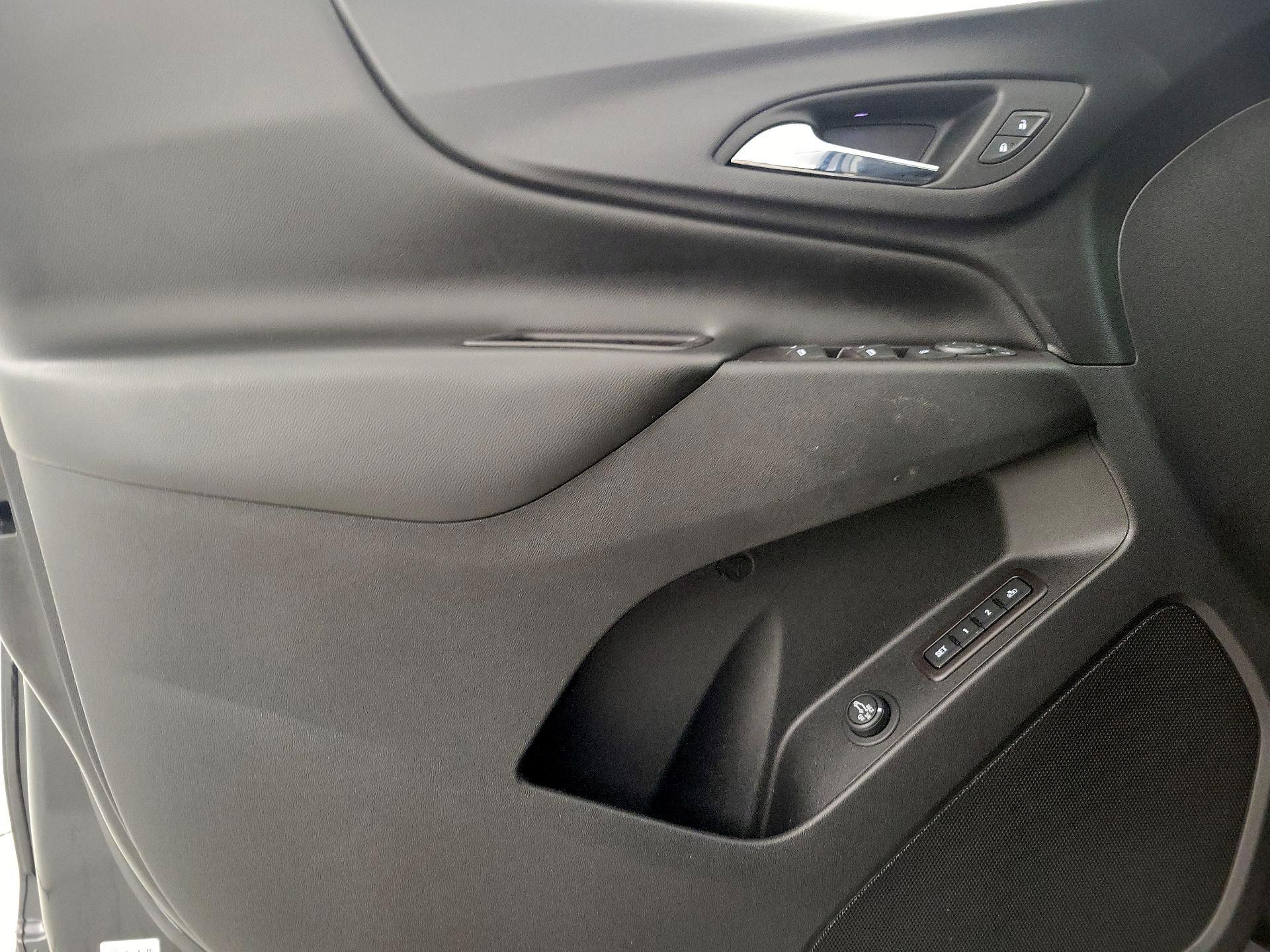 Thumbnail: 2020 Chevrolet Equinox - 12